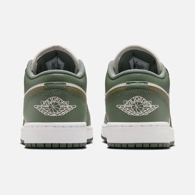 Nike Nike Beyaz Air Jordan 1 Low SS25 (GS) Spor Ayakkabı Barçın'da! Beyaz - 5. görsel