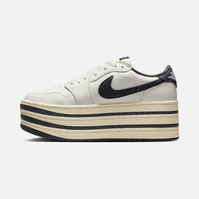 Nike Nike Beyaz Wmns Air Jordan 1 Triple Stack Kadın Spor Ayakkabı Barçın'da! Beyaz - 7. görsel