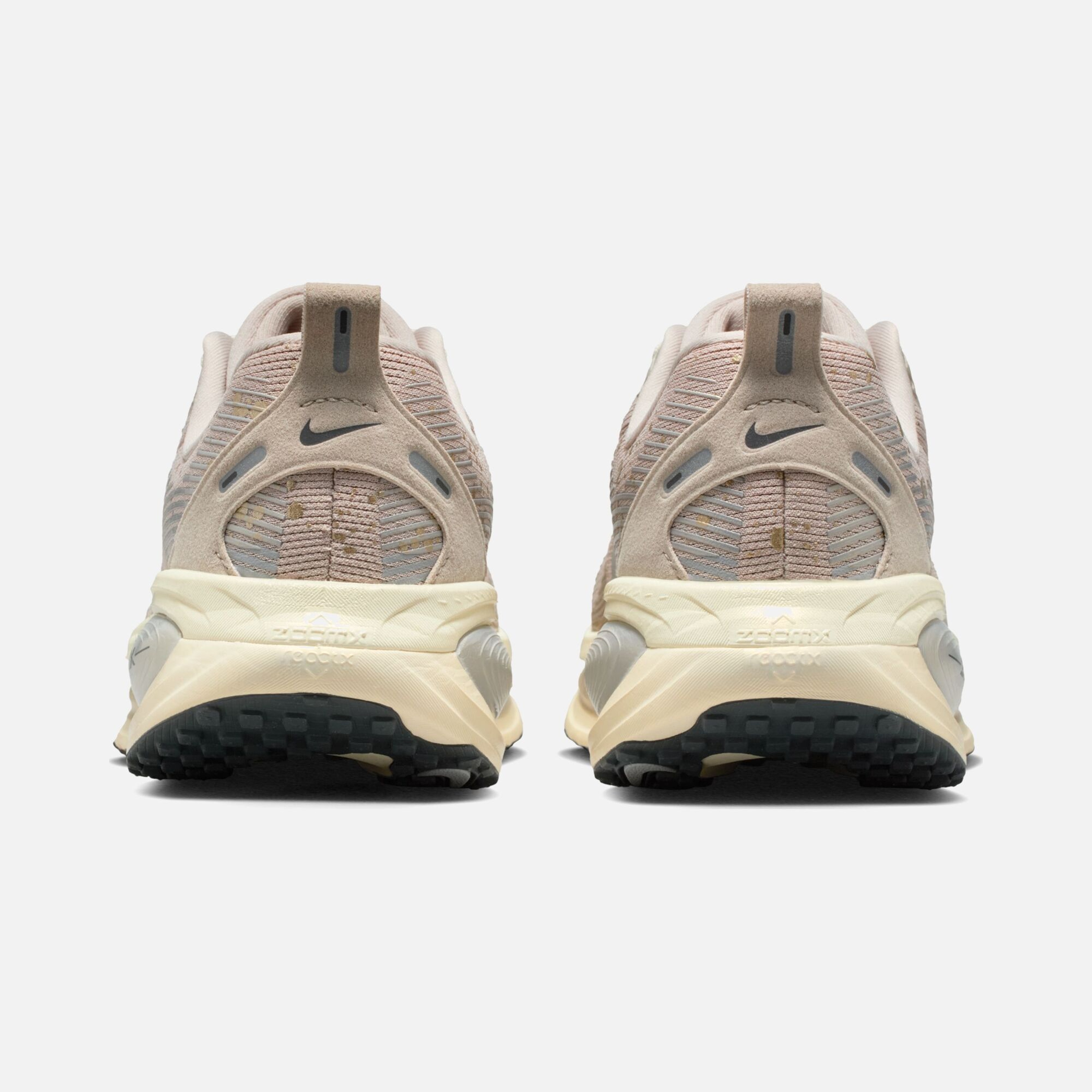 Nike Vomero 18 W Se Kadın Koşu Ayakkabısı