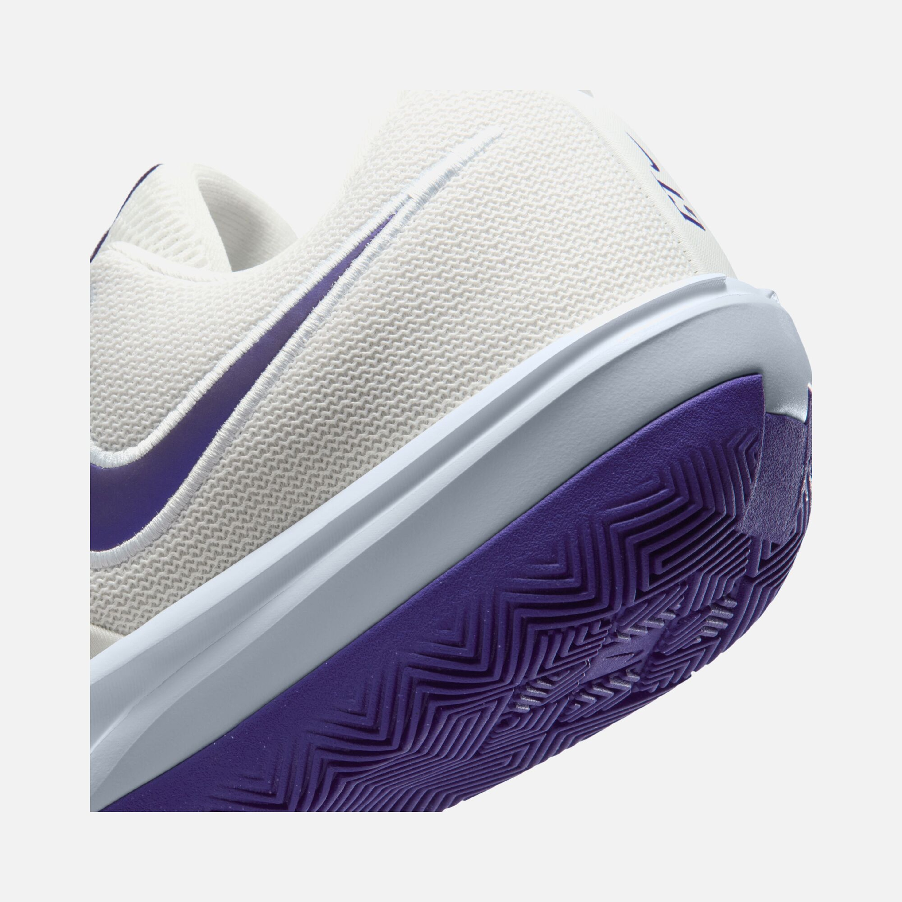 Nike Air Zoom G.T. Cut Academy 2 Erkek Basketbol Ayakkabısı