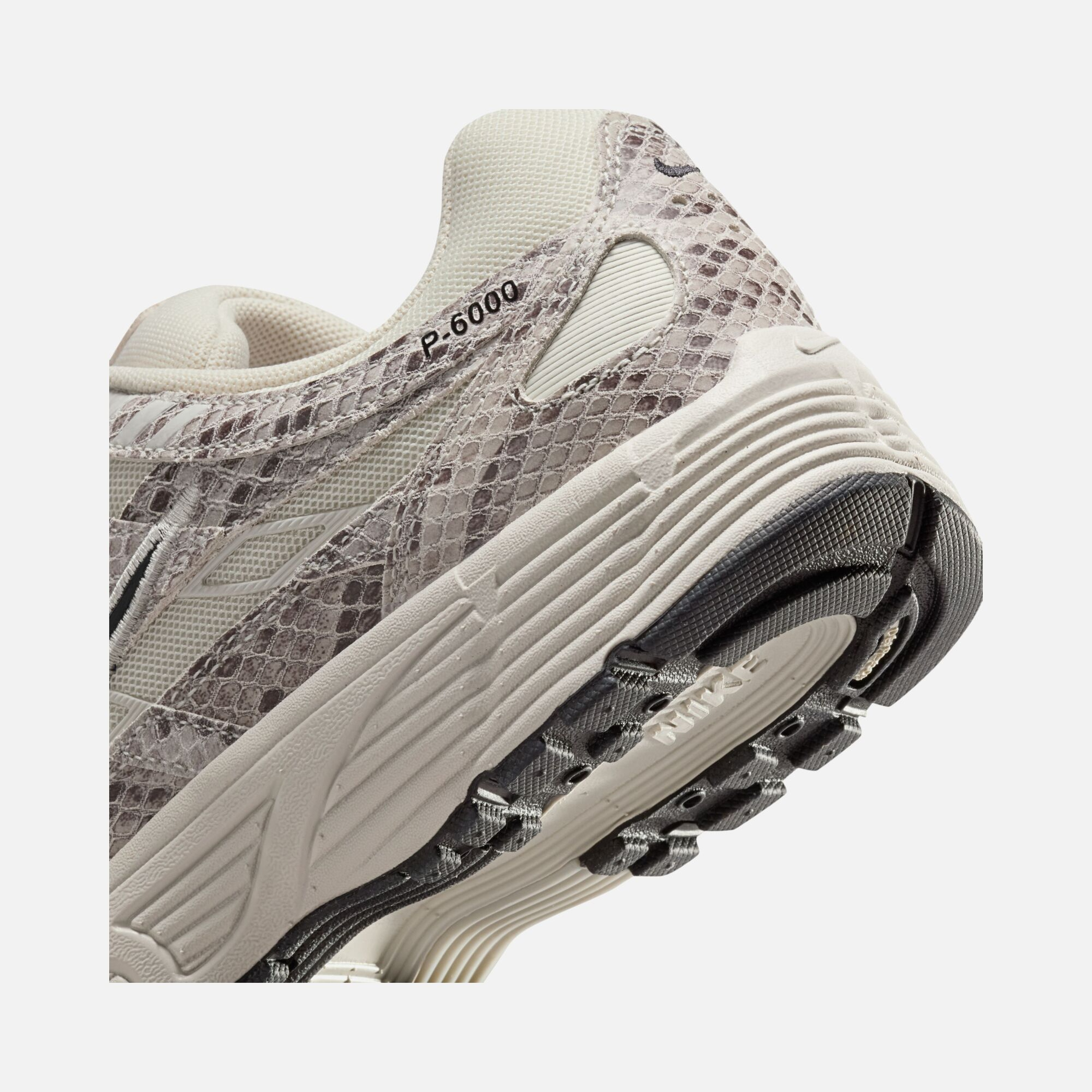 Nike P6000 W Se Kadın Spor Ayakkabı