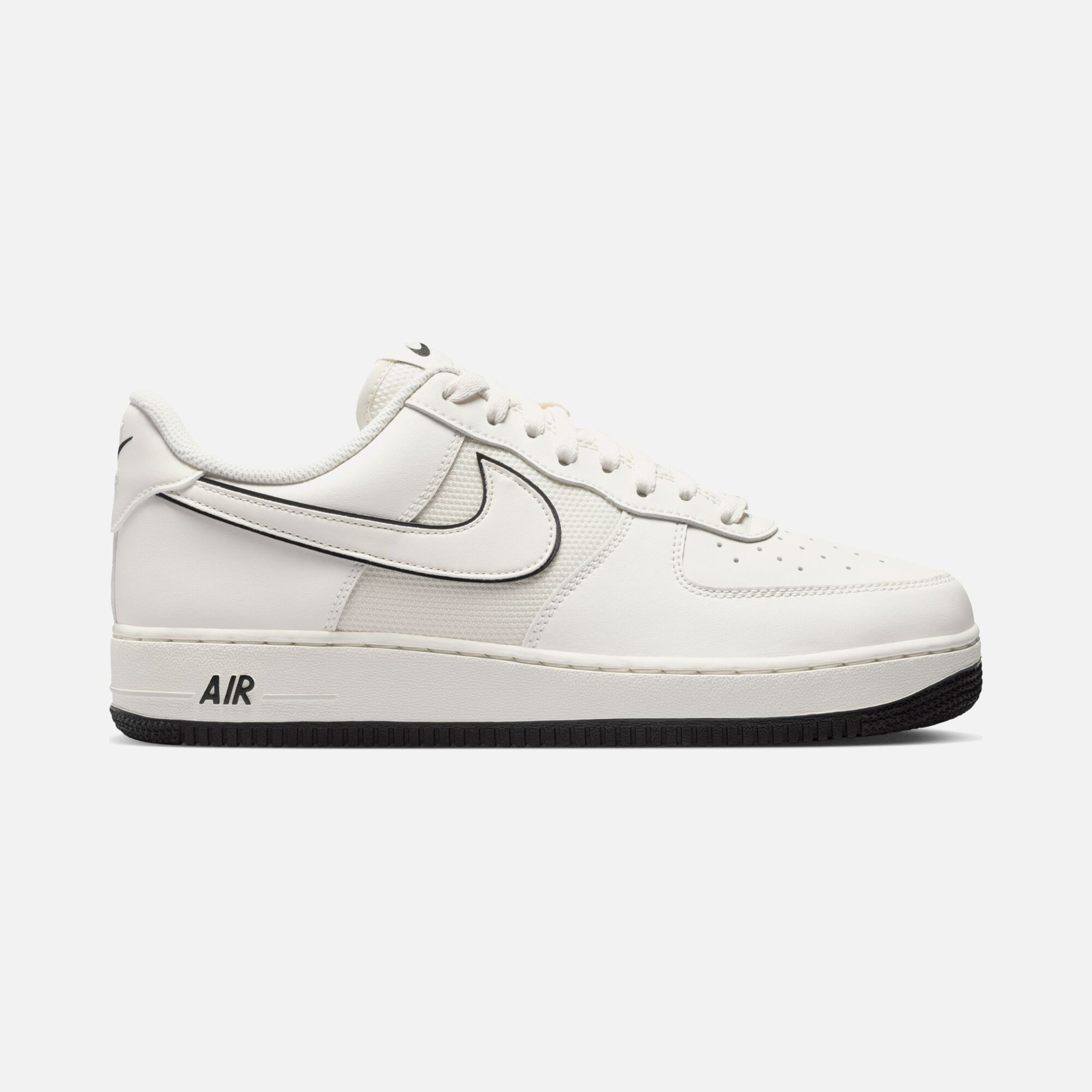 Nike Air Force 1 '07 SS26 Erkek Spor Ayakkabı
