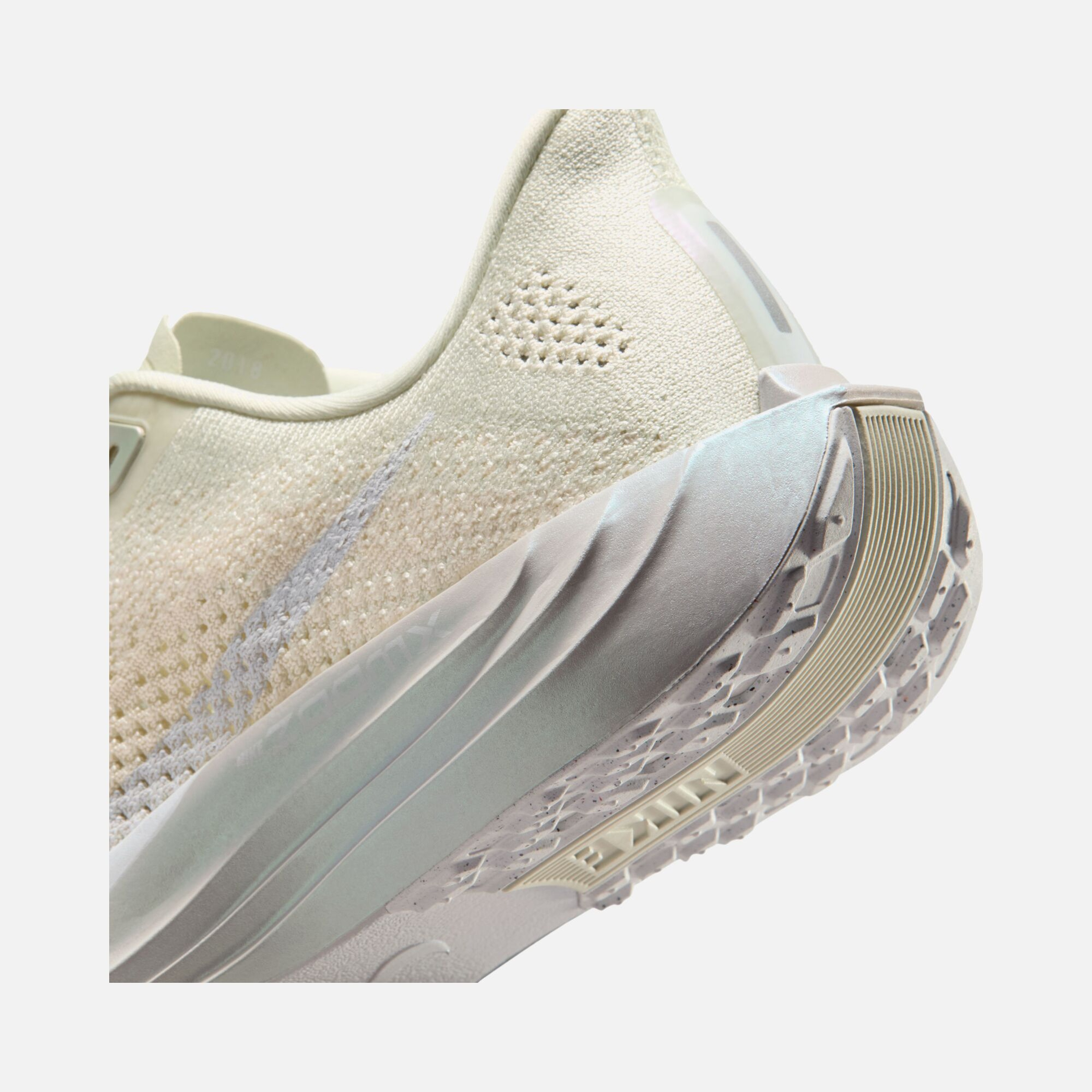 Nike Pegasus Plus Ess W Kadın Koşu Ayakkabısı