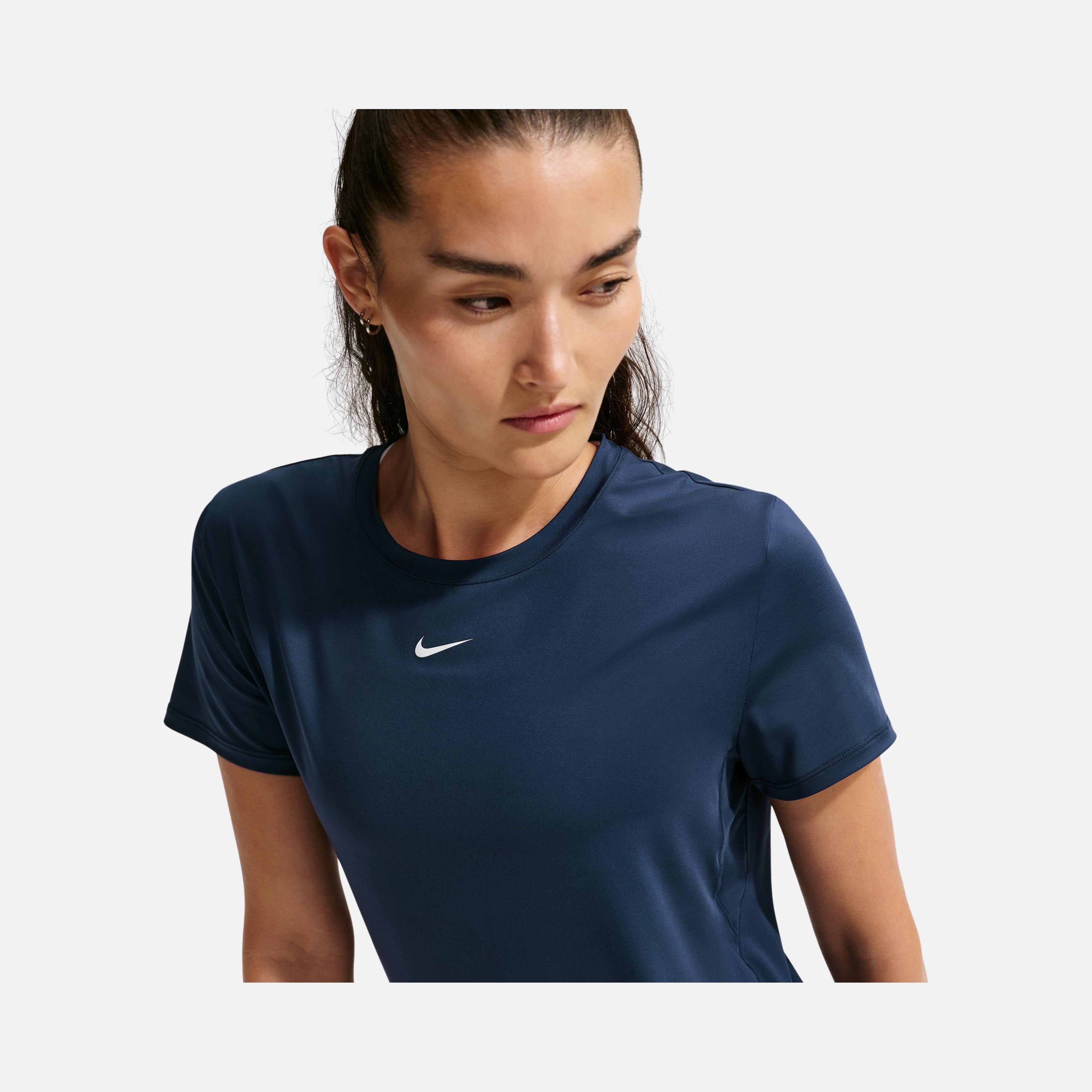 Nike One Classic Dri-Fit Short-Sleeve Training Kadın Tişört