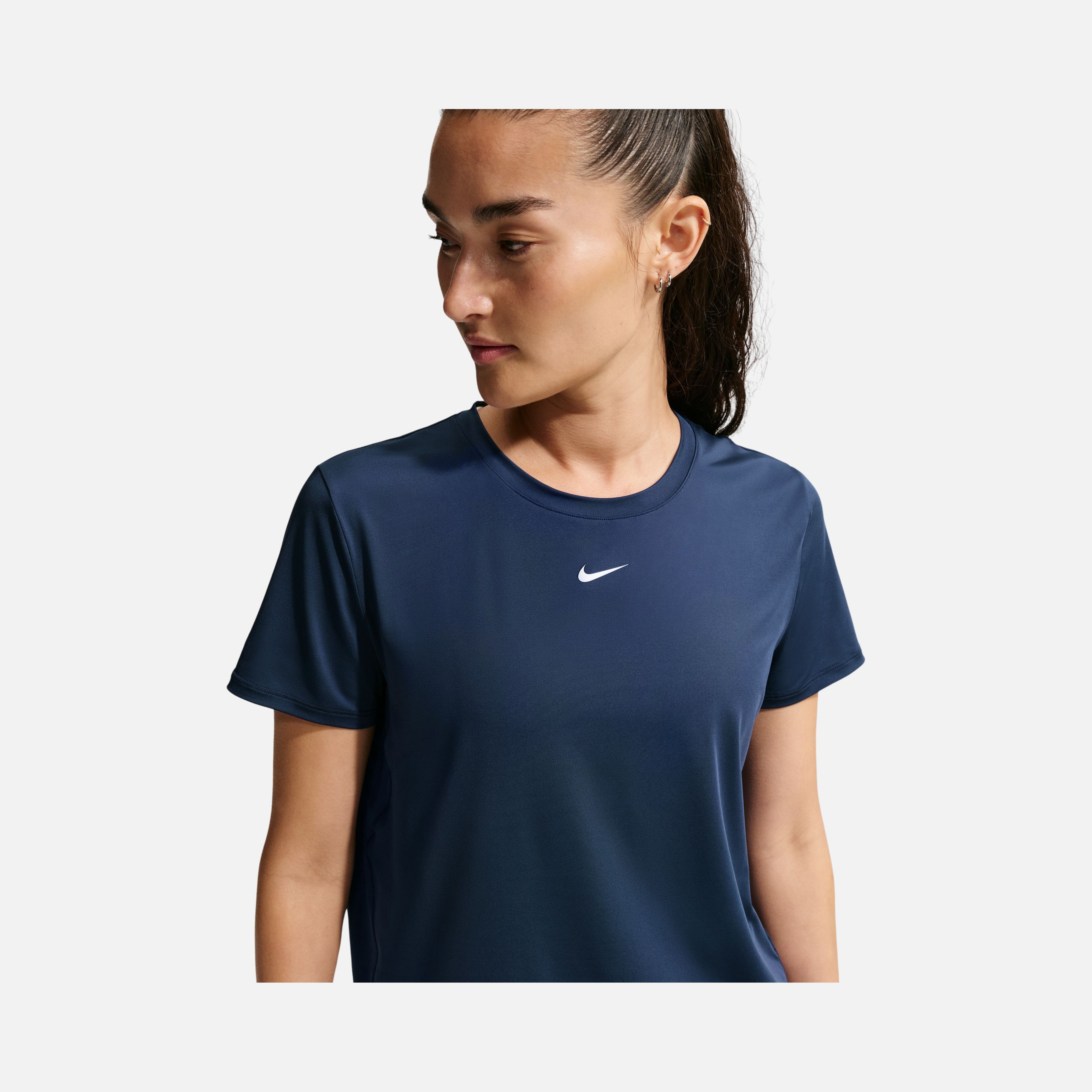 Nike One Classic Dri-Fit Short-Sleeve Training Kadın Tişört
