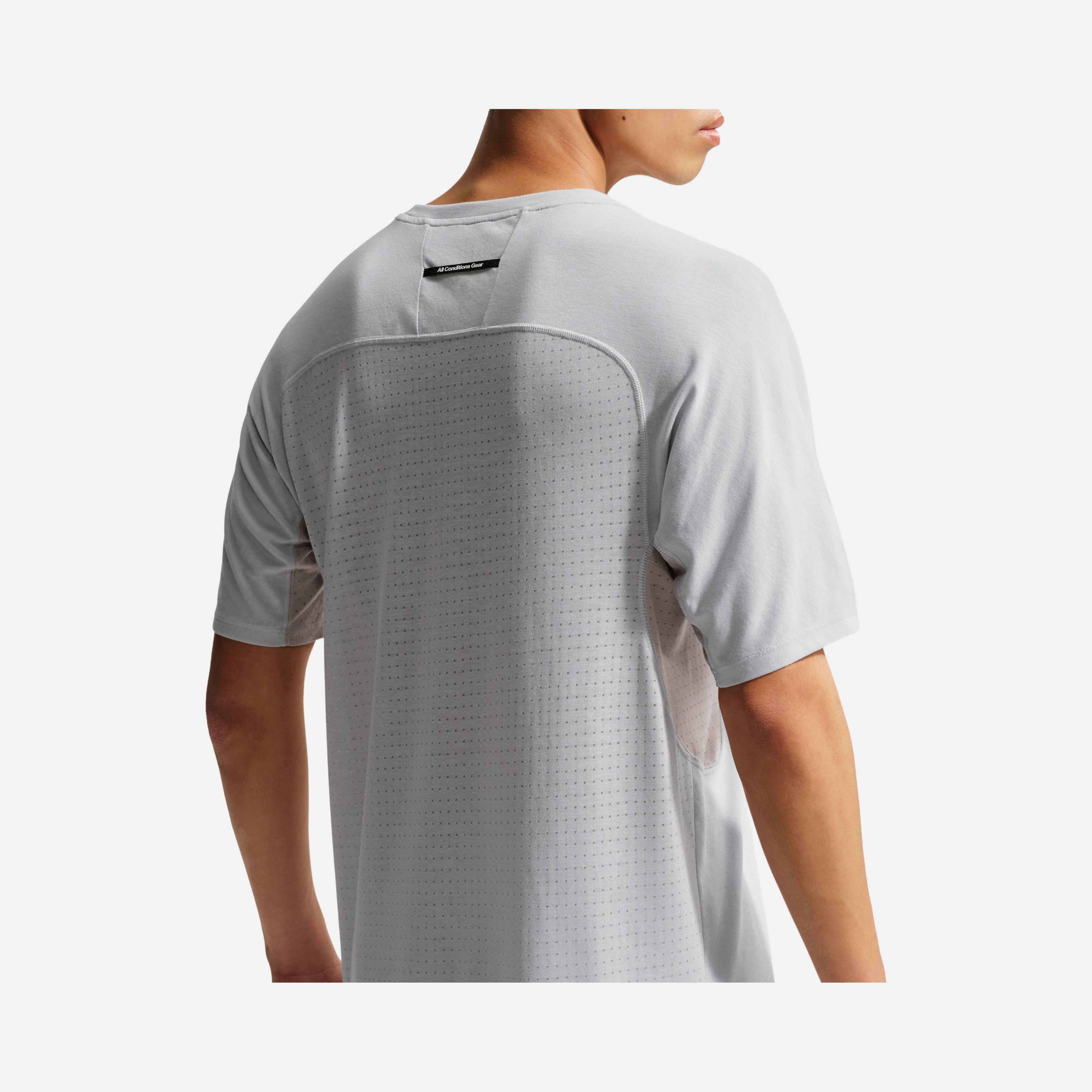 Nike Acg Dri-fit Adv Solar Chase Ss Erkek Tişört