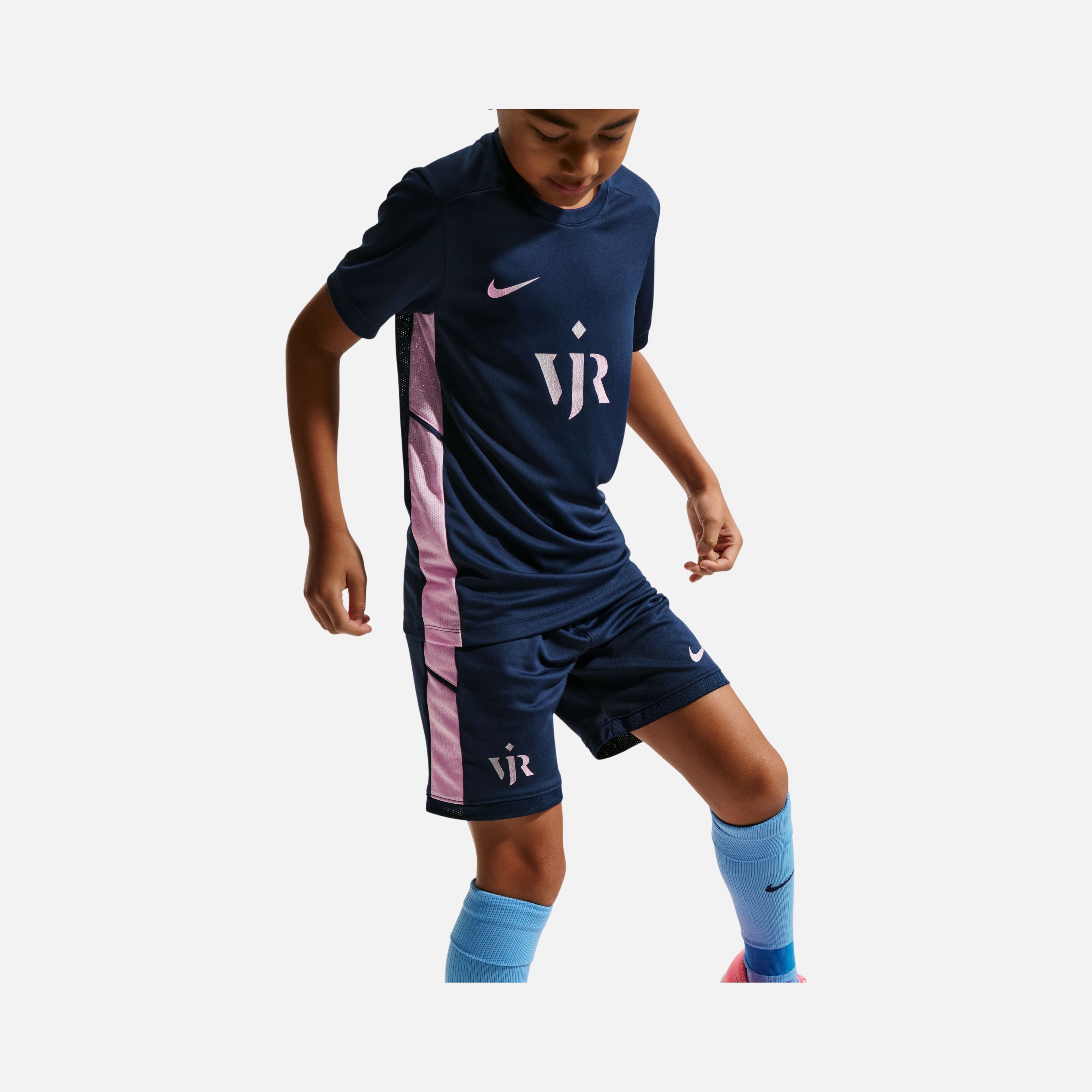 Nike Vini Jr Dri-fit Academy 25 Short K 7 In Çocuk Şort
