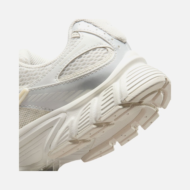 Nike Gri Nike V5