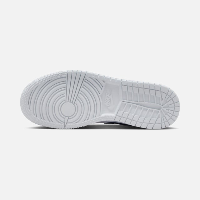 Nike Nike Beyaz Air Jordan 1 Low SS25 (GS) Spor Ayakkabı Barçın'da! Beyaz - 10. görsel