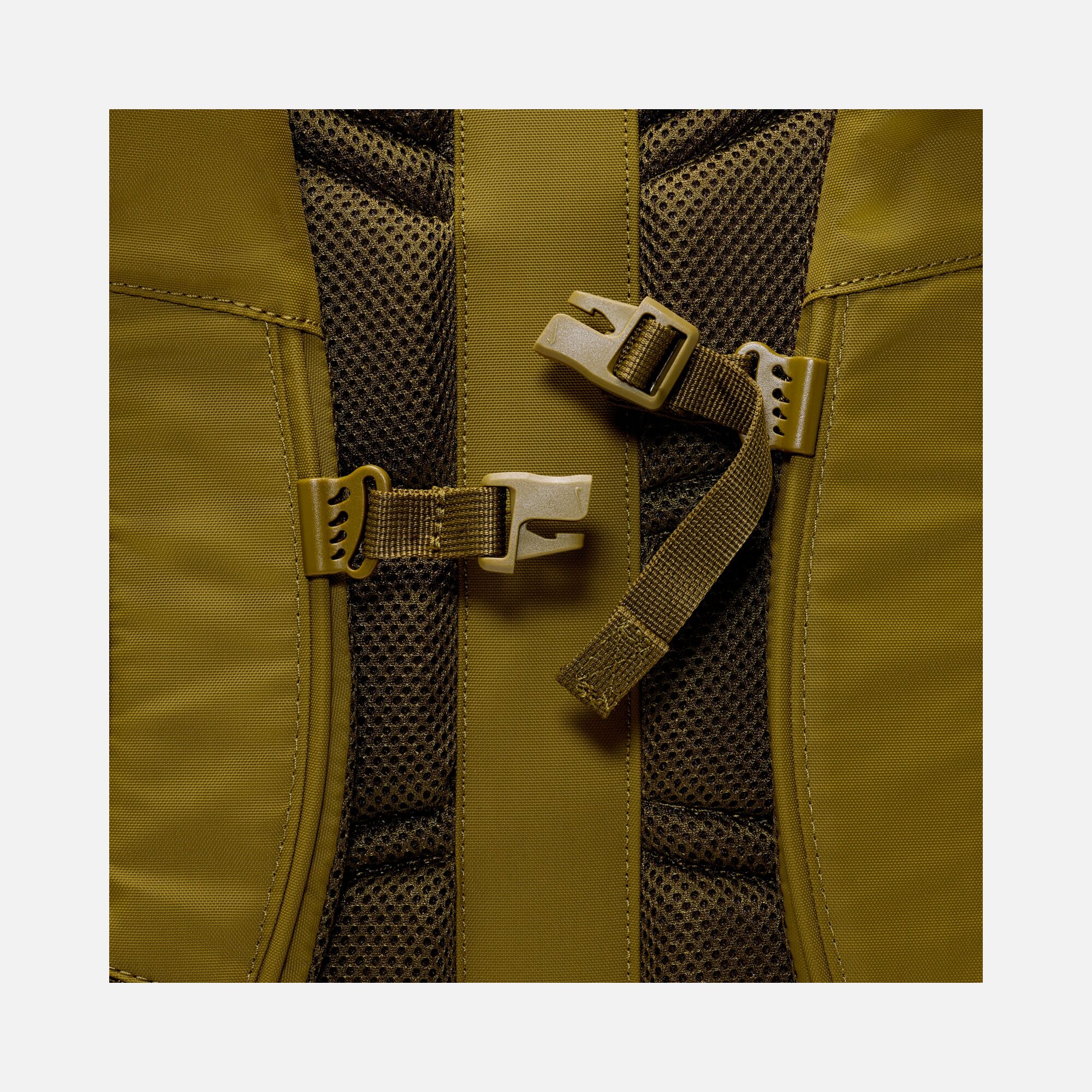 Nike Commute Sırt Çantası