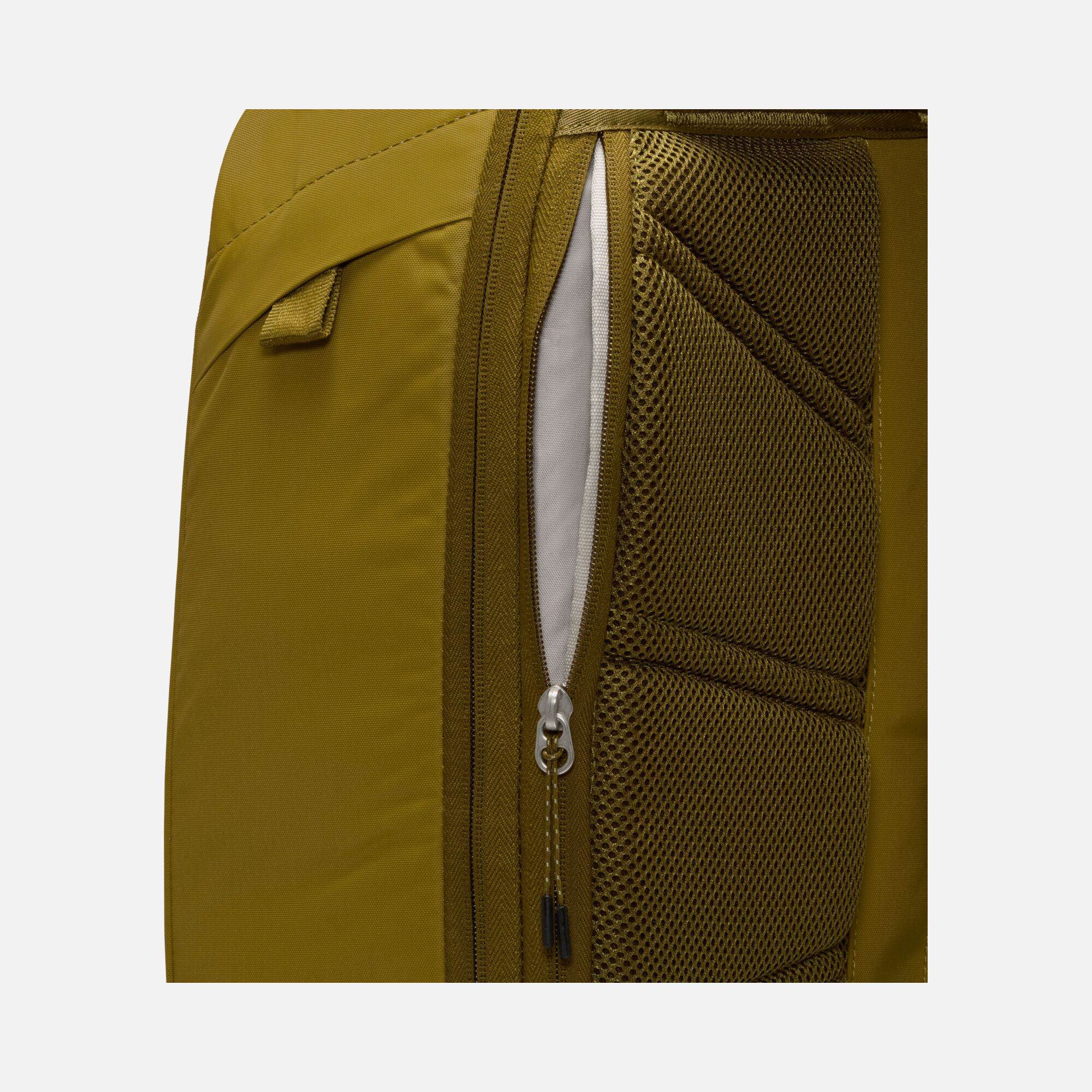 Nike Commute Sırt Çantası