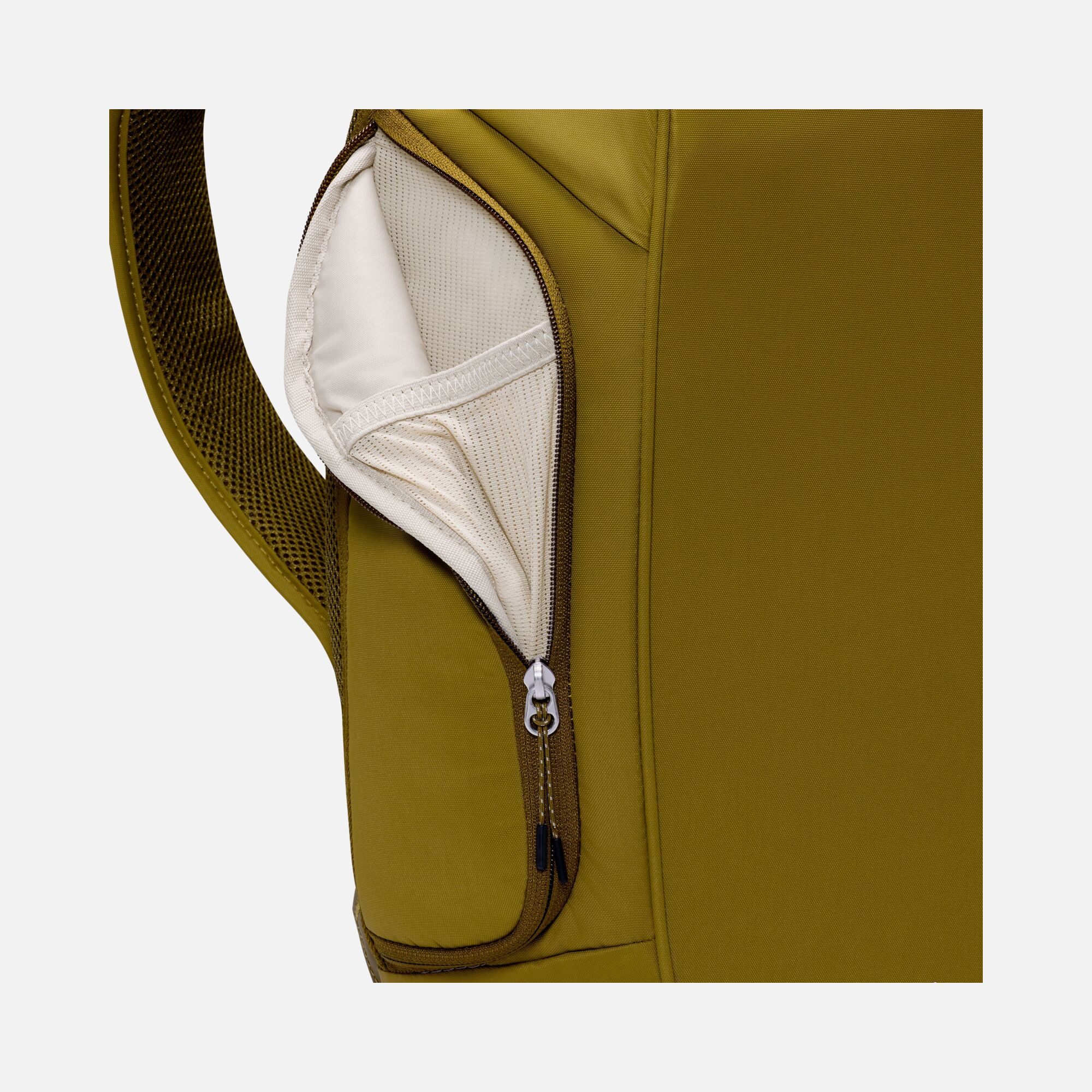 Nike Commute Sırt Çantası