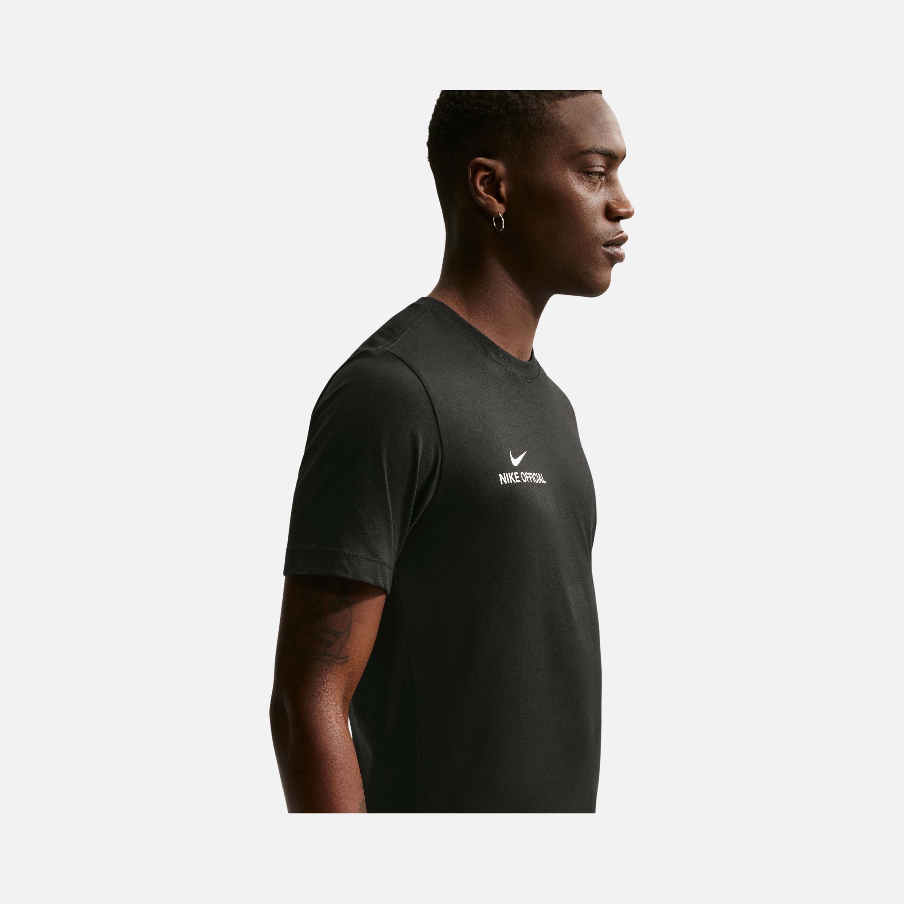 Nike Sportswear Tee Official Tişört