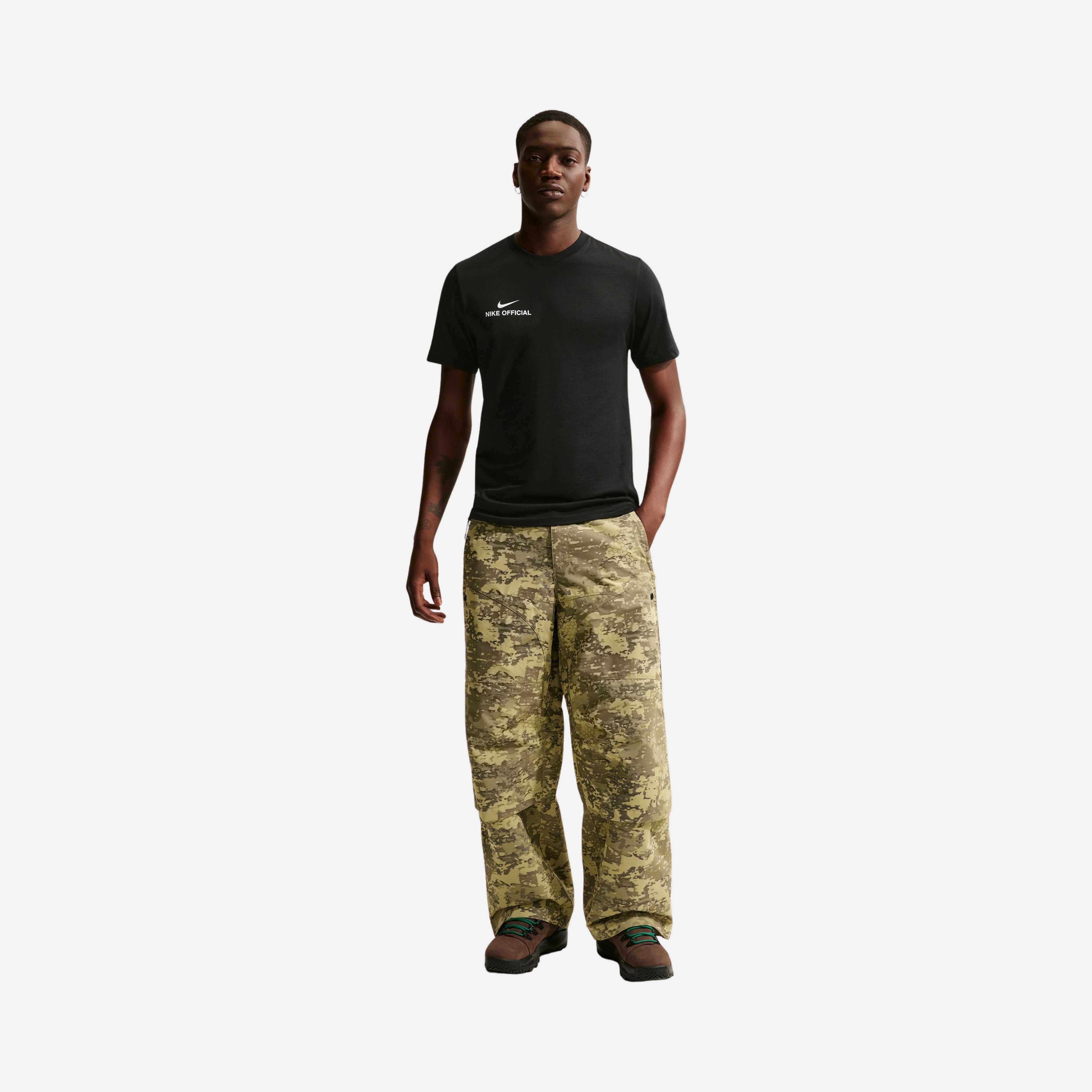 Nike Sportswear Tee Official Tişört