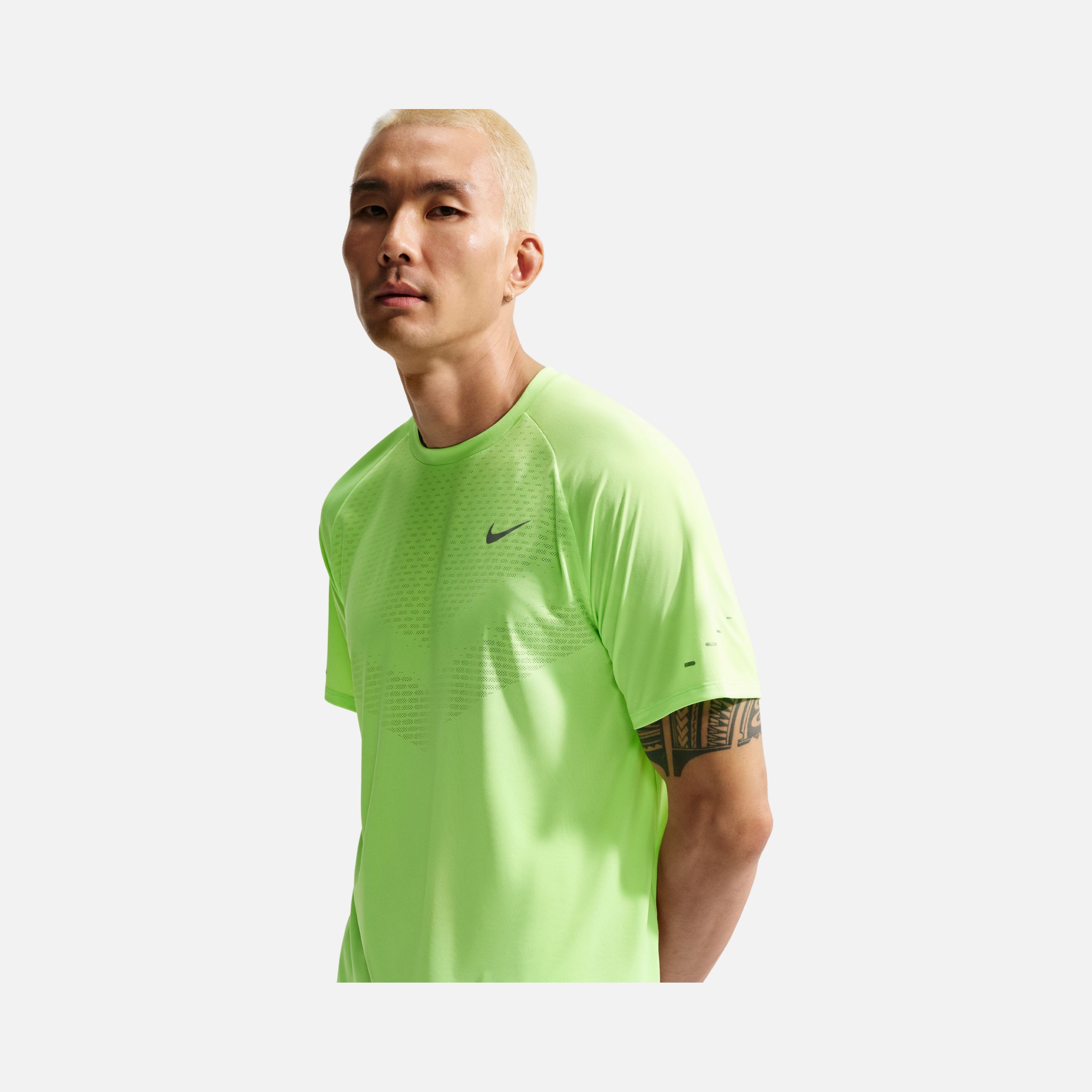 Nike Dri-Fit ADV Stride Running Short-Sleeve Erkek Tişört