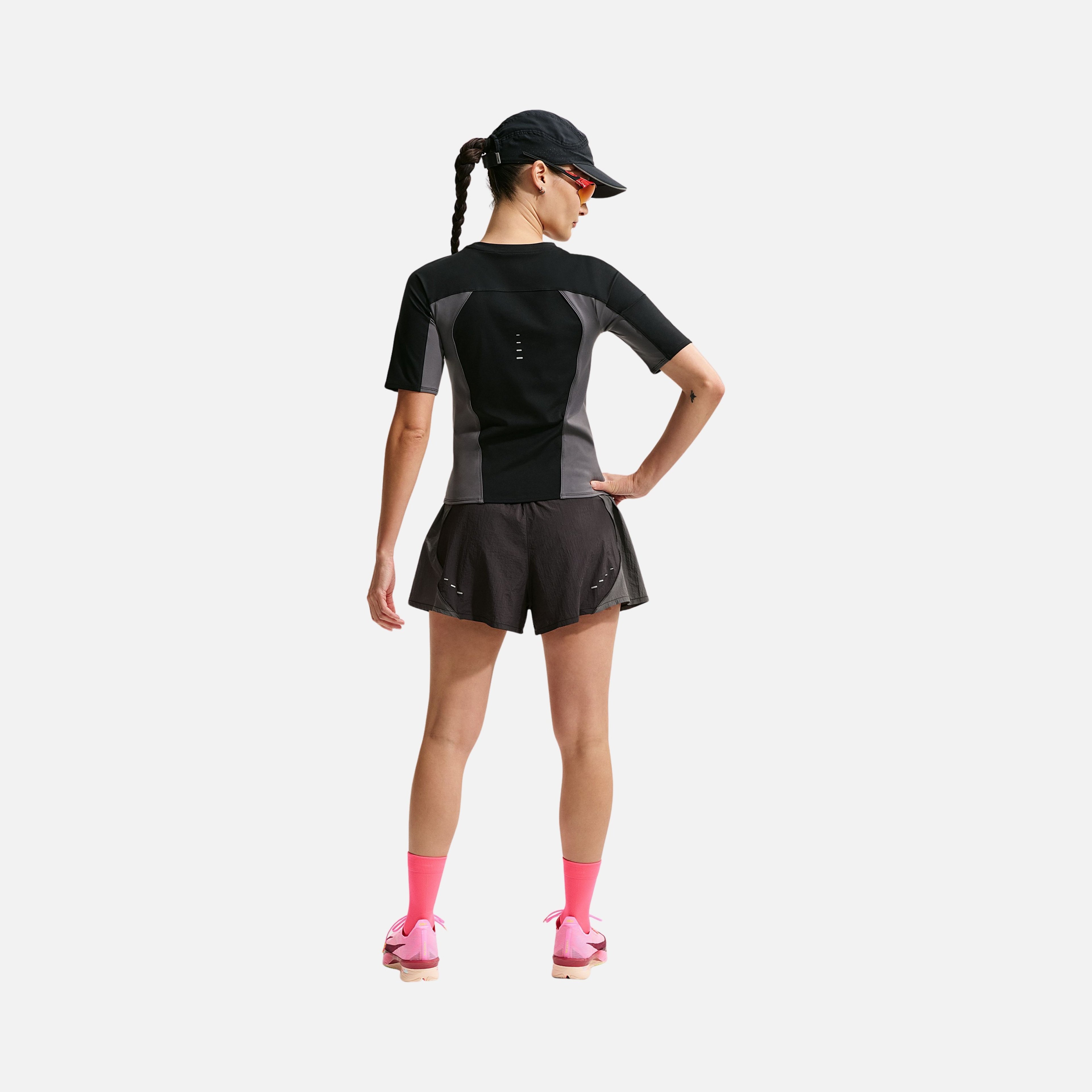 Nike Swift Rpl Hr Short Nv Kadın Şort