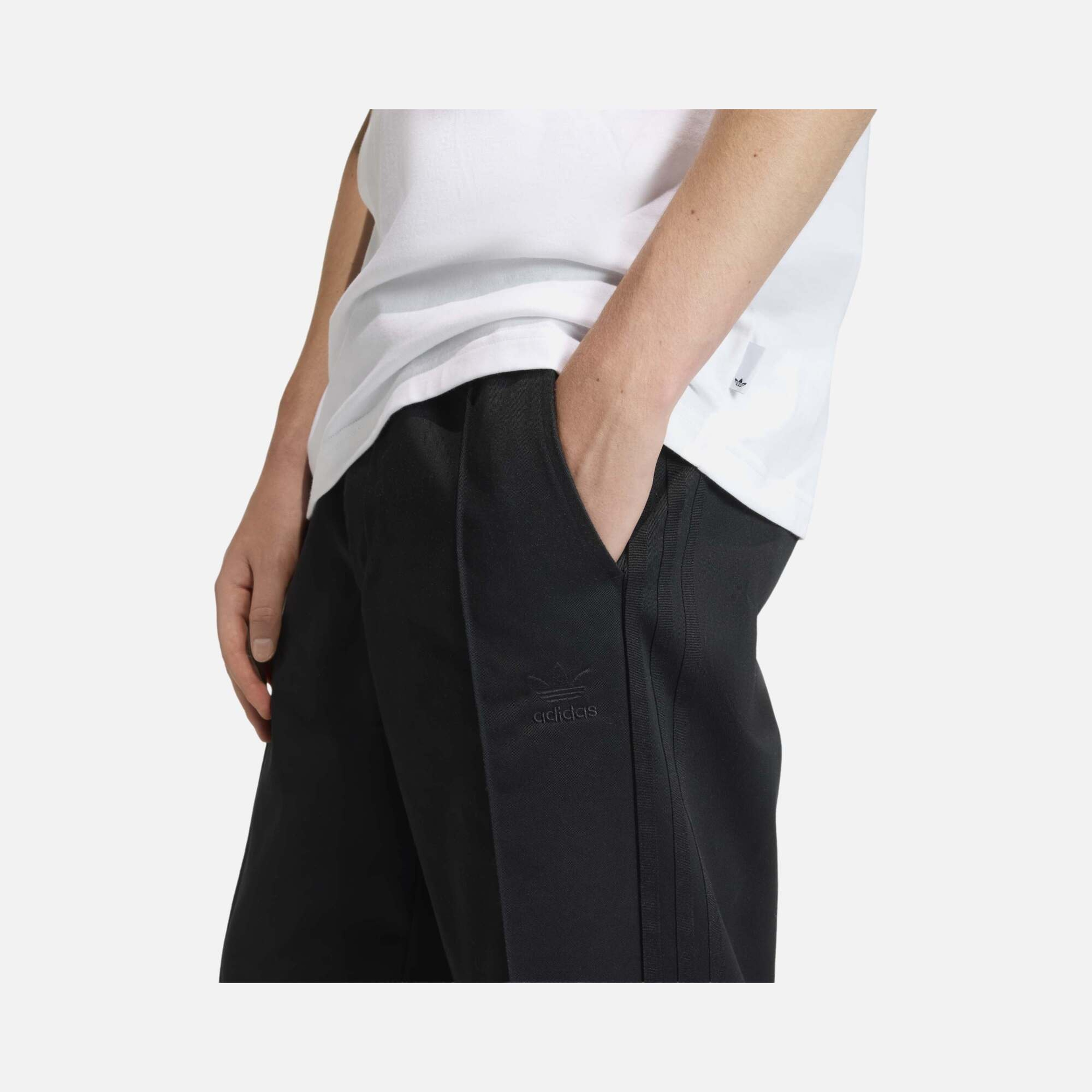 adidas Gfx Tee Erkek Tişört