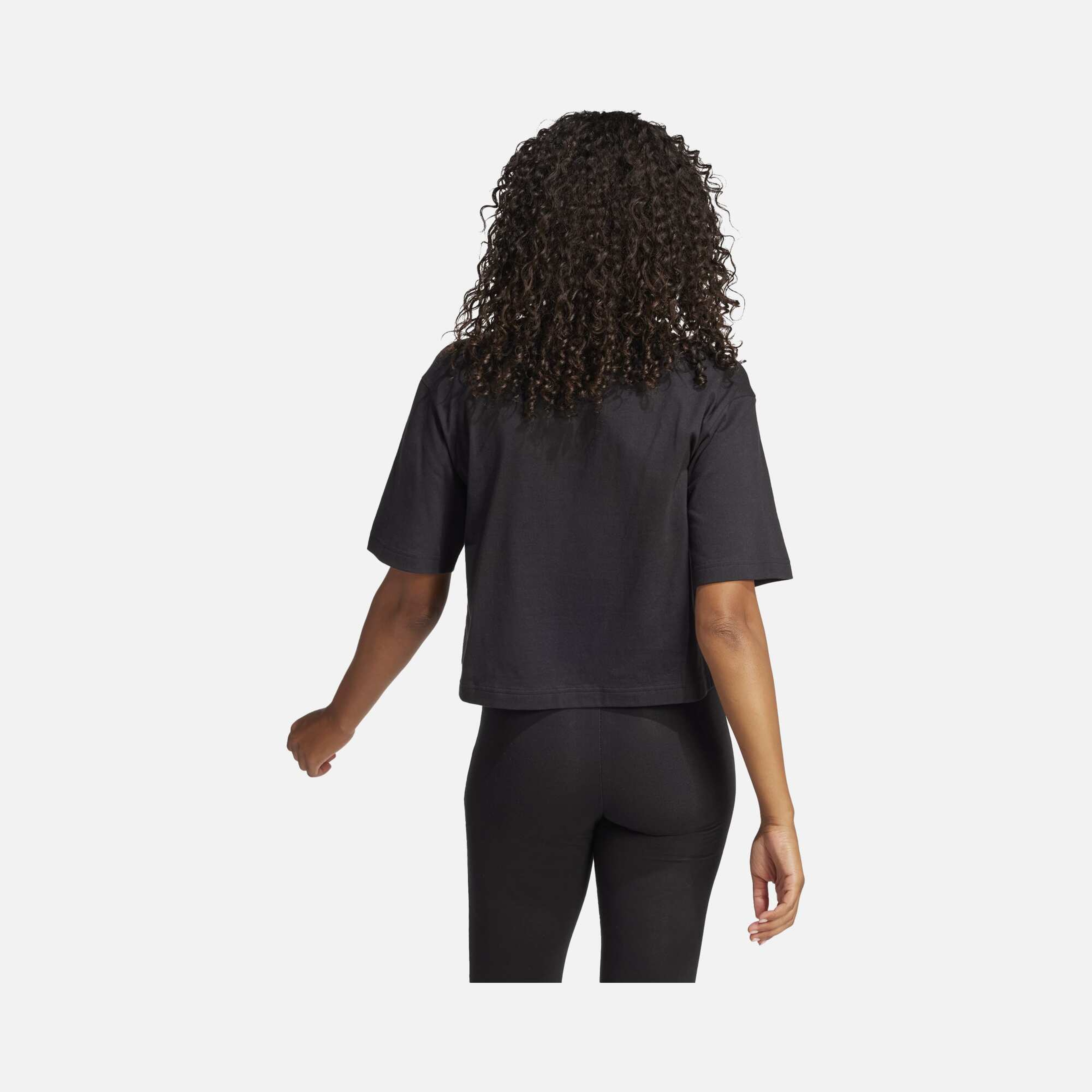 adidas Sportswear Essentials Big Logo Boyfriend Crew Nect Short-Sleeve Kadın Tişört