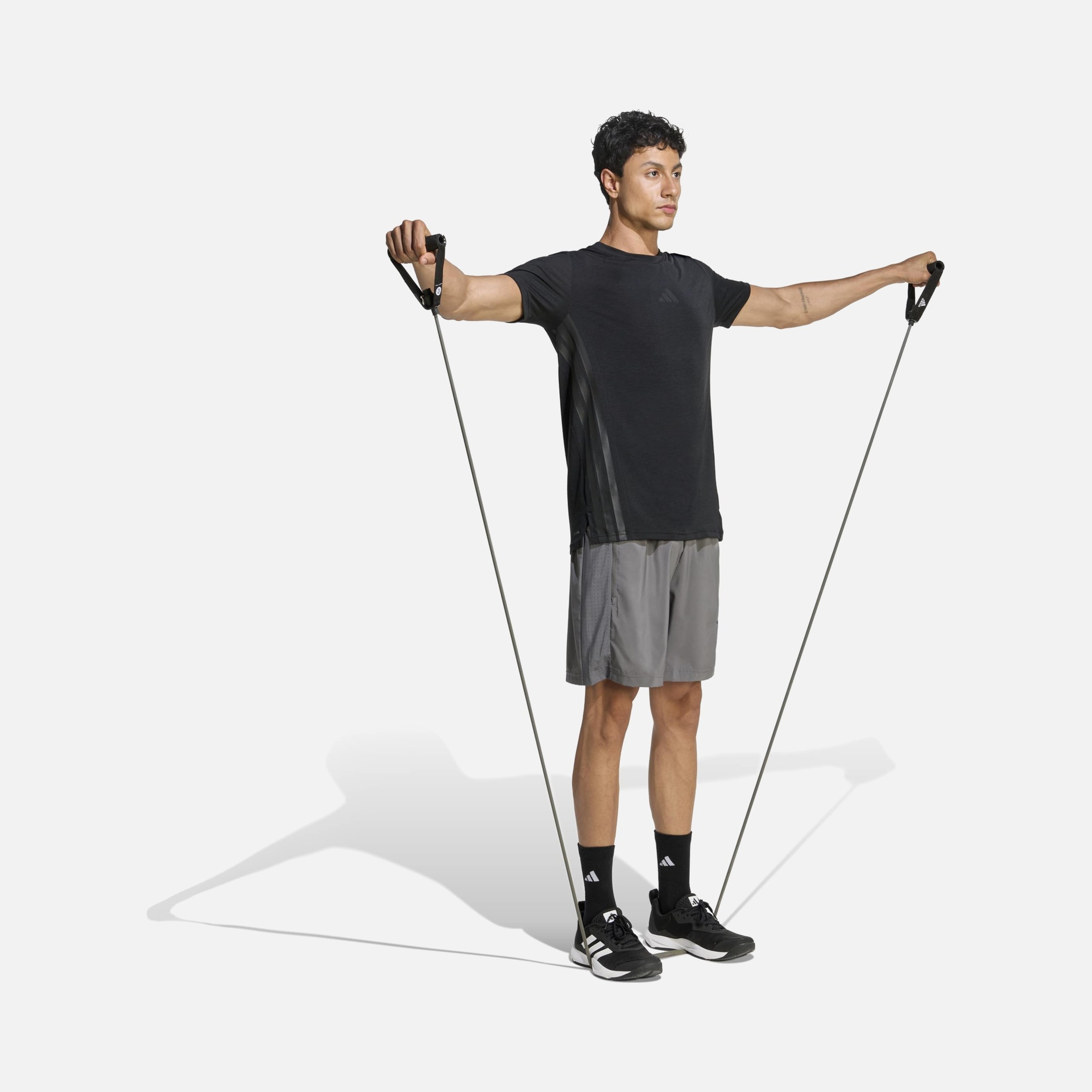 adidas Workout Essentials Base Woven Erkek Şort