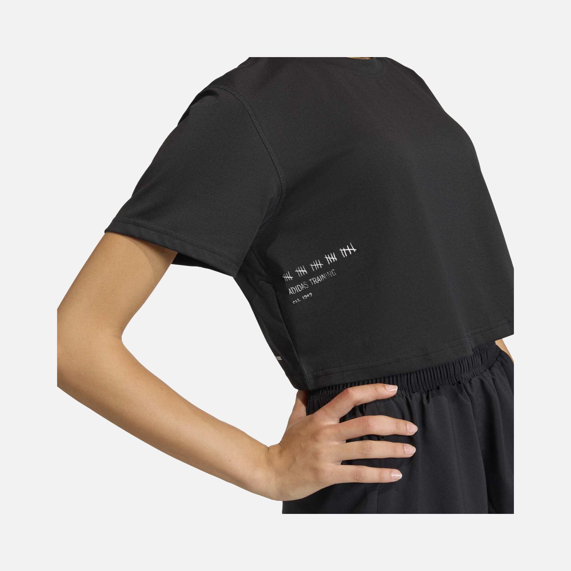 adidas Climacool Primelift Graphic Crop Kadın Tişört