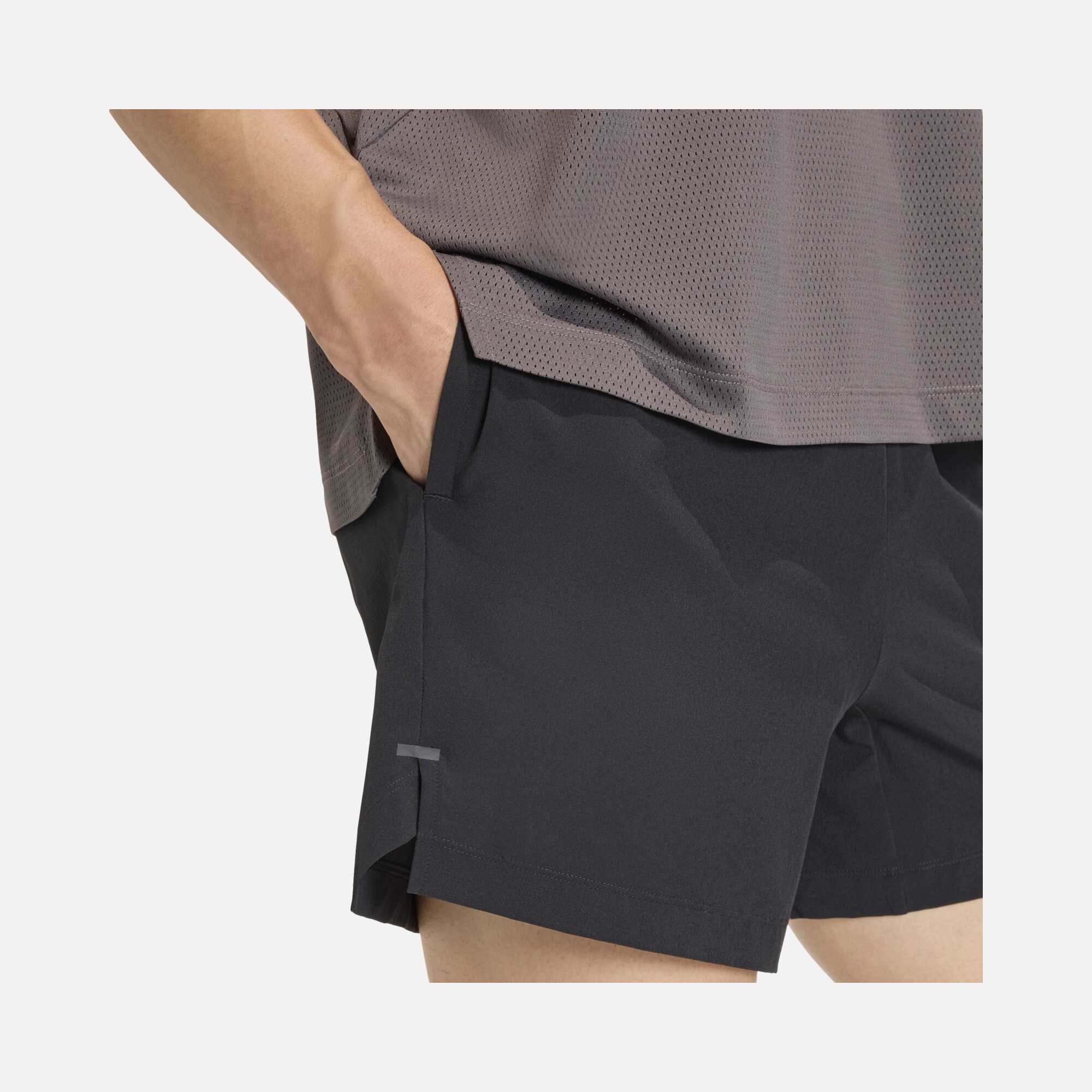 adidas D4 Essentials Erkek Şort