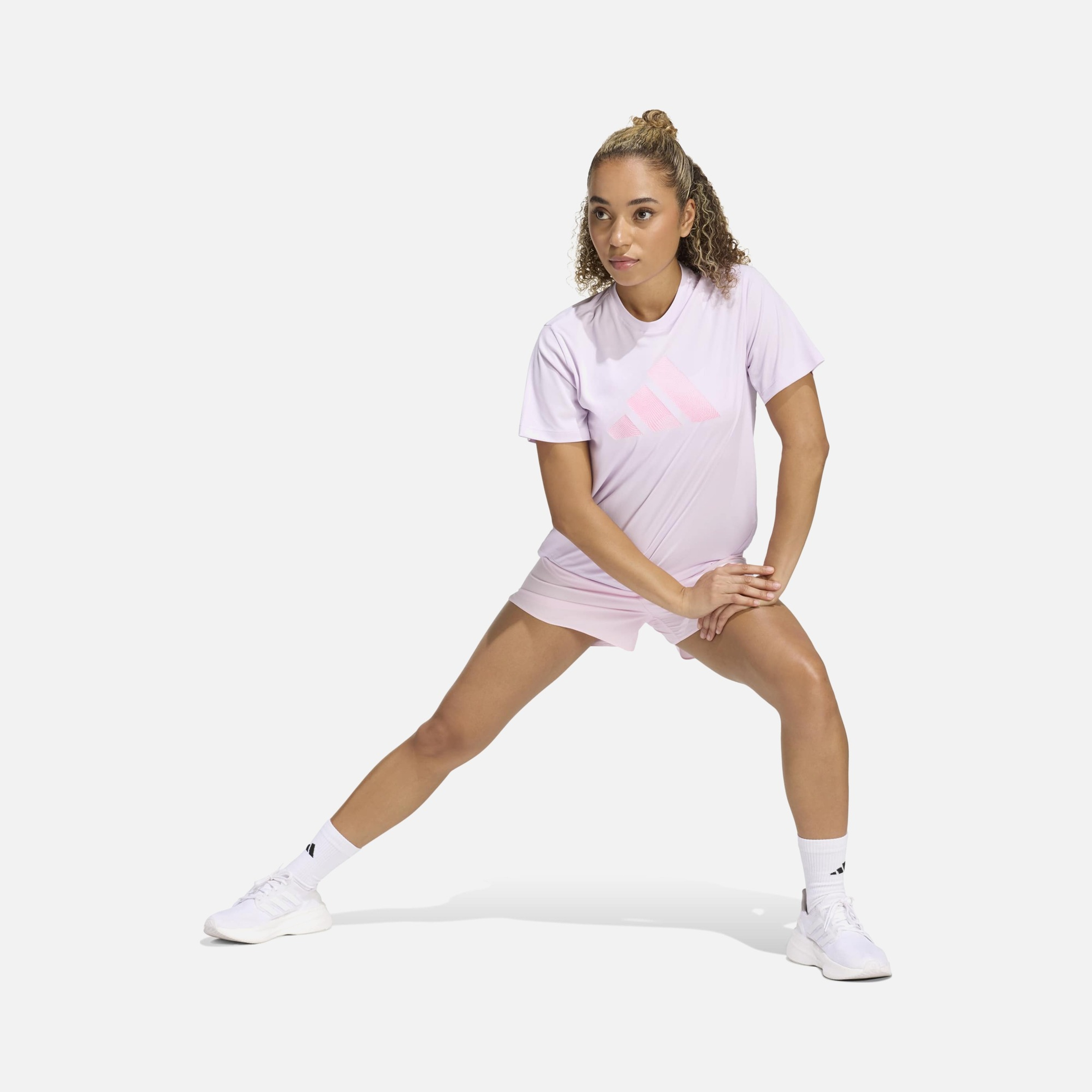 adidas Essential Brand Love Running Kadın Tişört