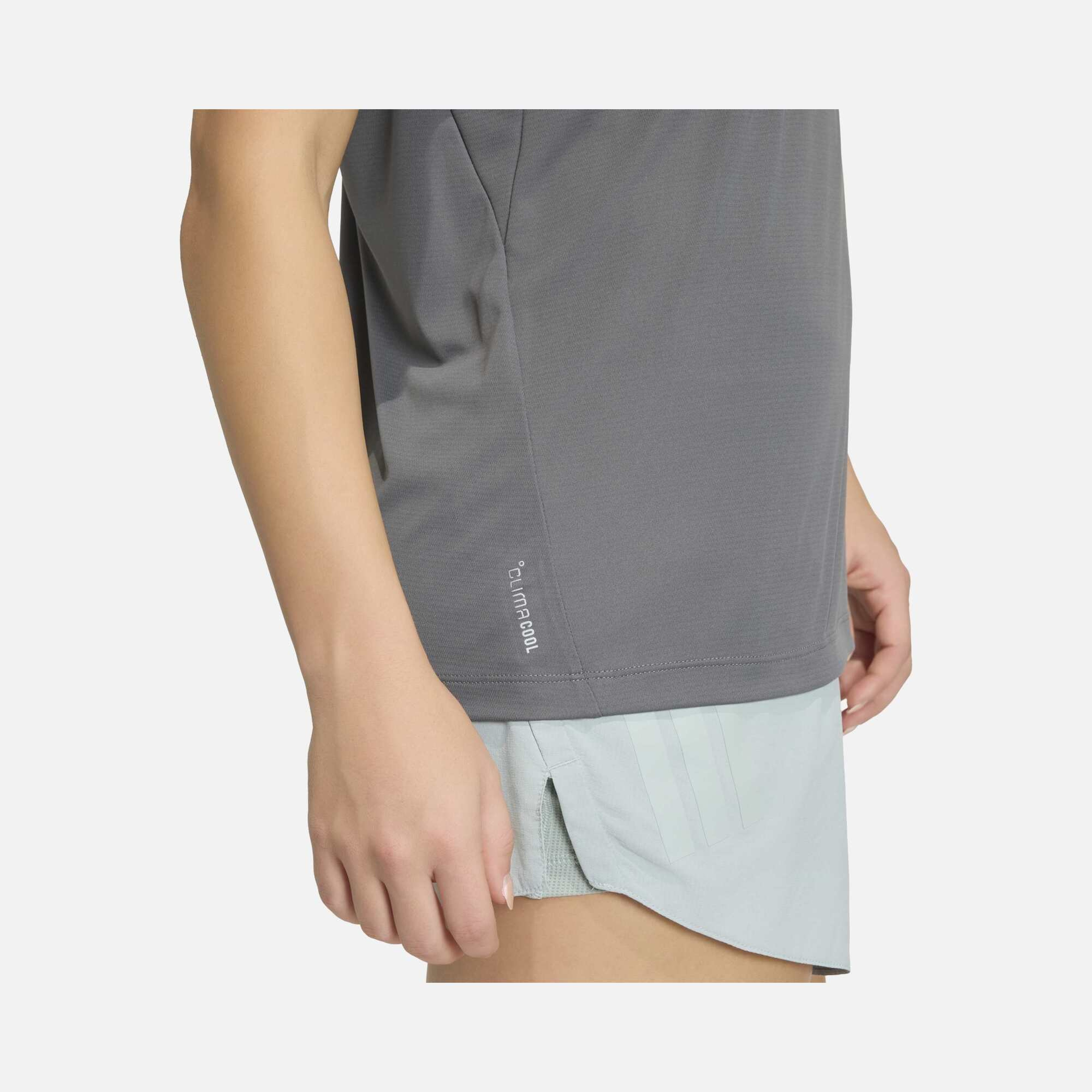 adidas Essential Brand Love Running Kadın Tişört