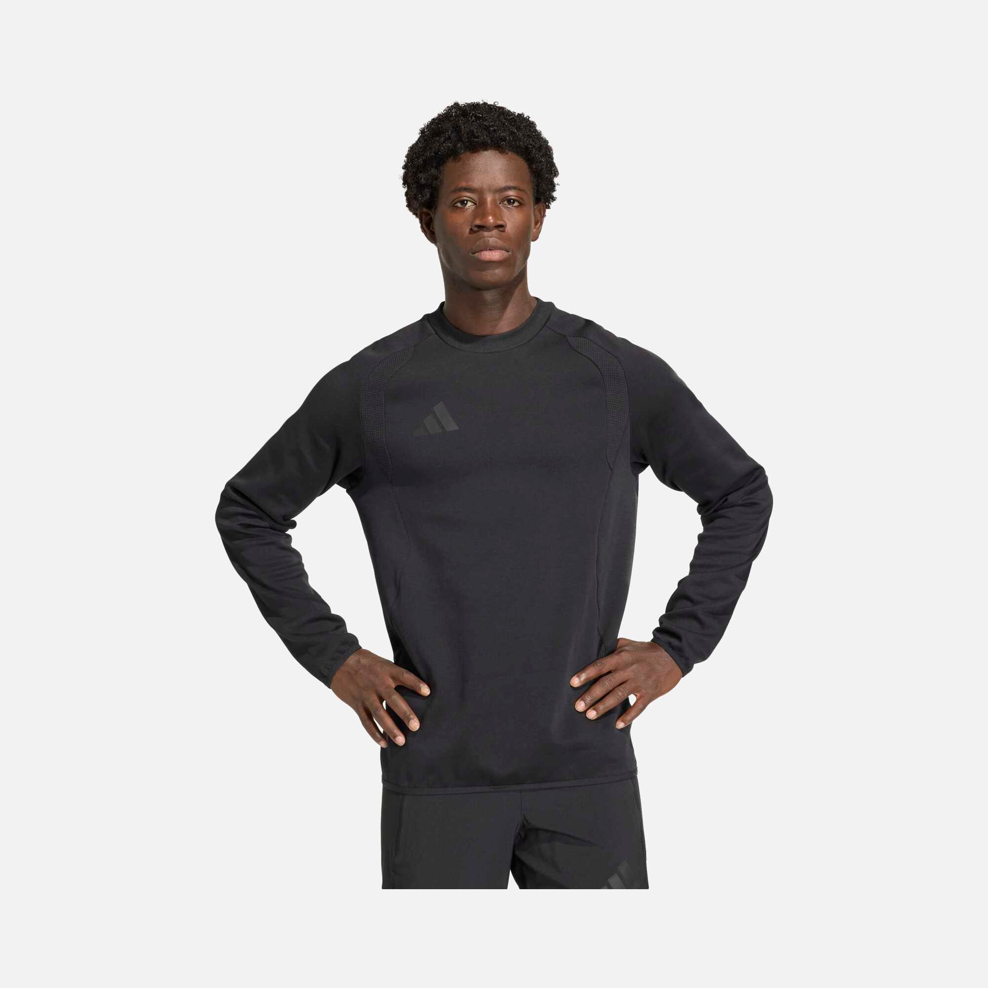 ymd4600 adidas Tiro Travel Crew Erkek Sweatshirt | Barçın