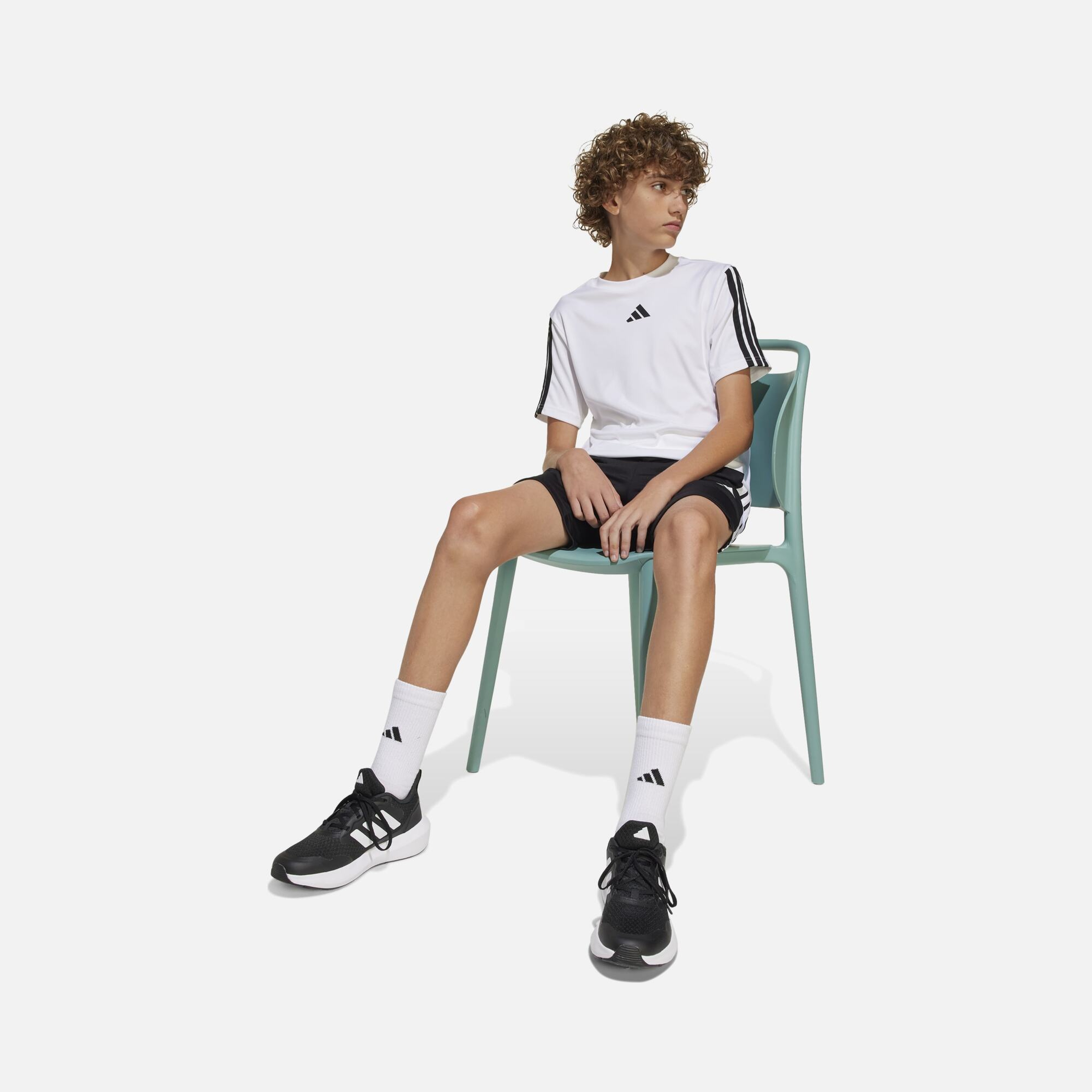 adidas Train Essentials 3-Stripes Çocuk Tişört