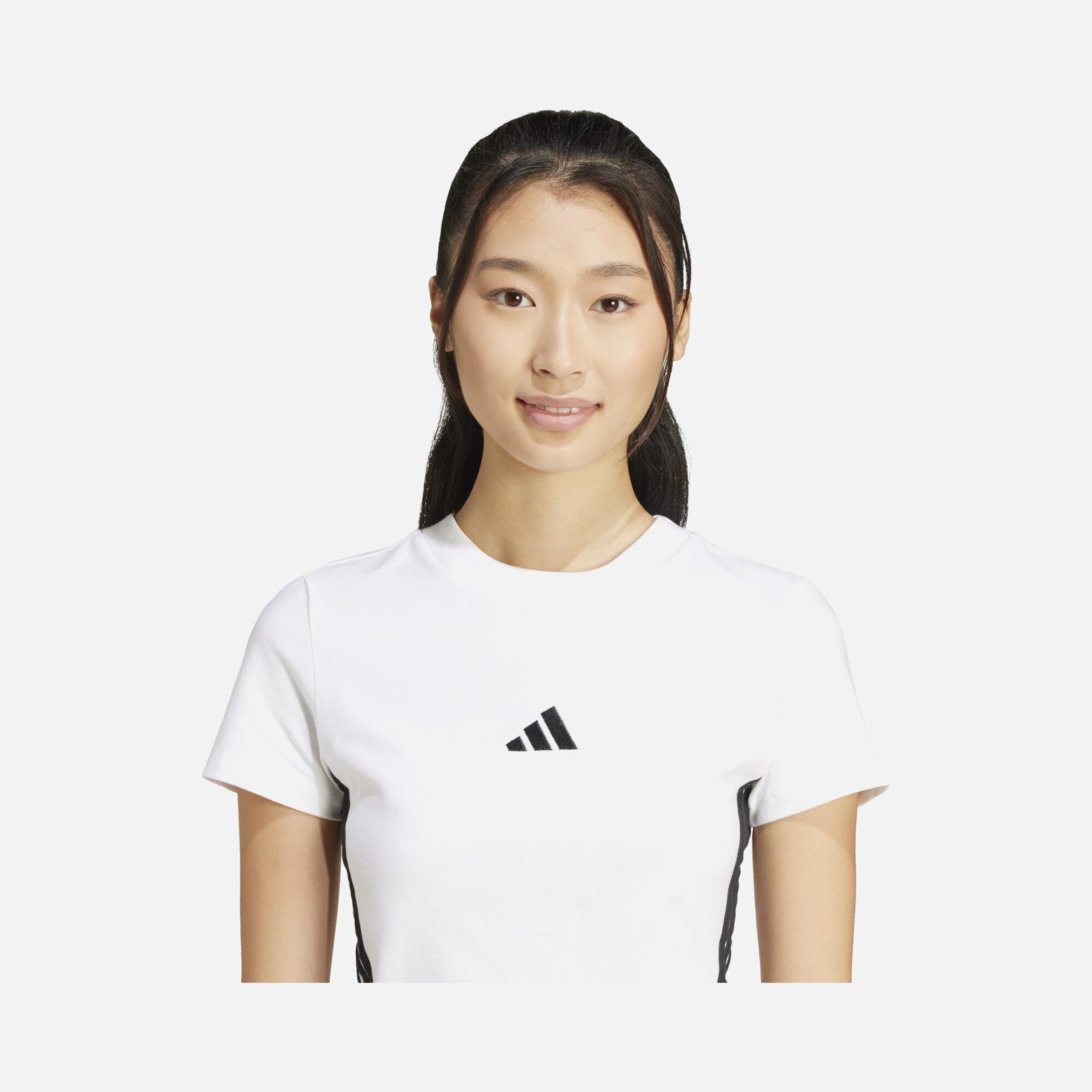 adidas Sportswear Essentials 3-Stripes Slim-Fit Short-Sleeve Kadın Tişört