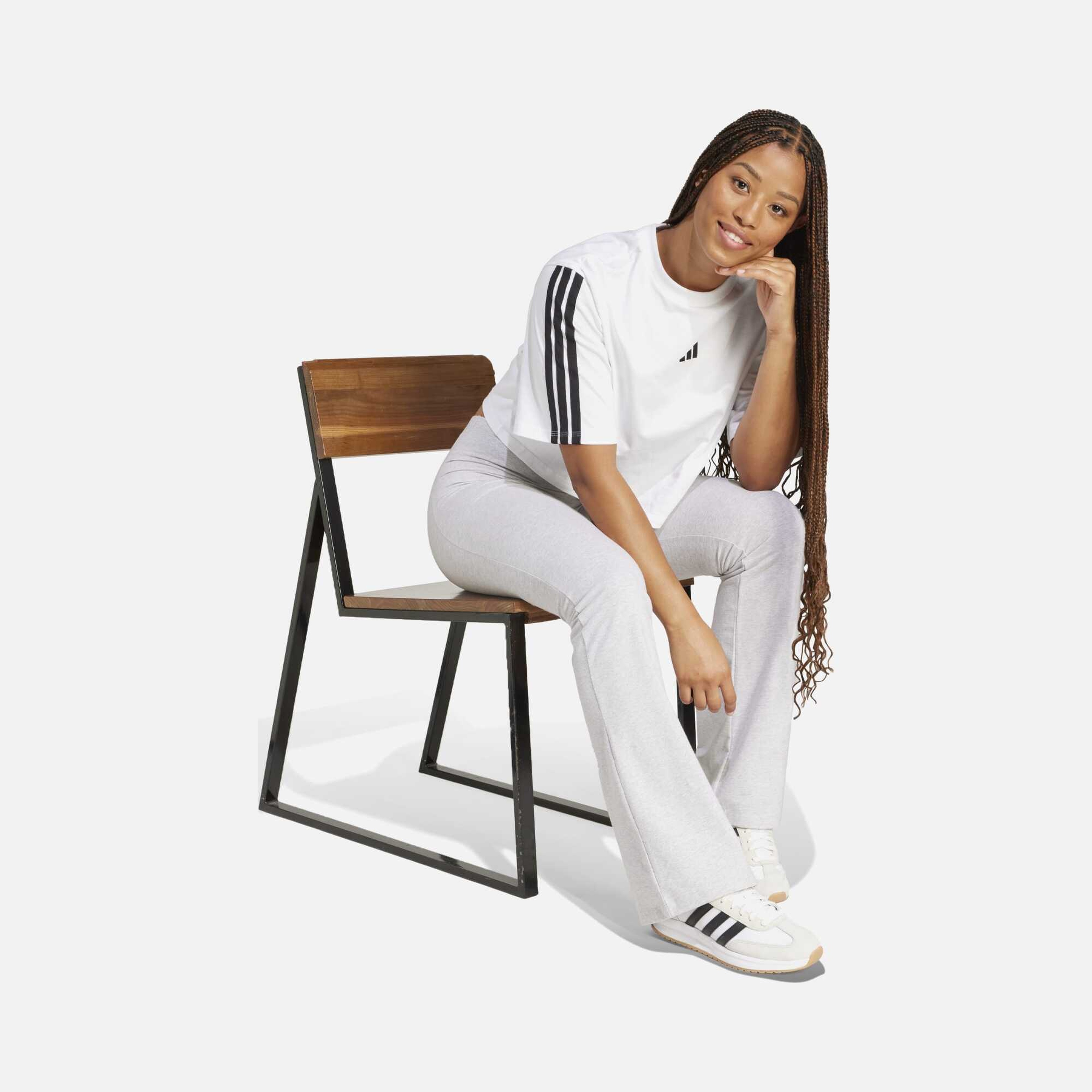 adidas Essentials 3-Stripes Cotton Loose Kadın Tişört