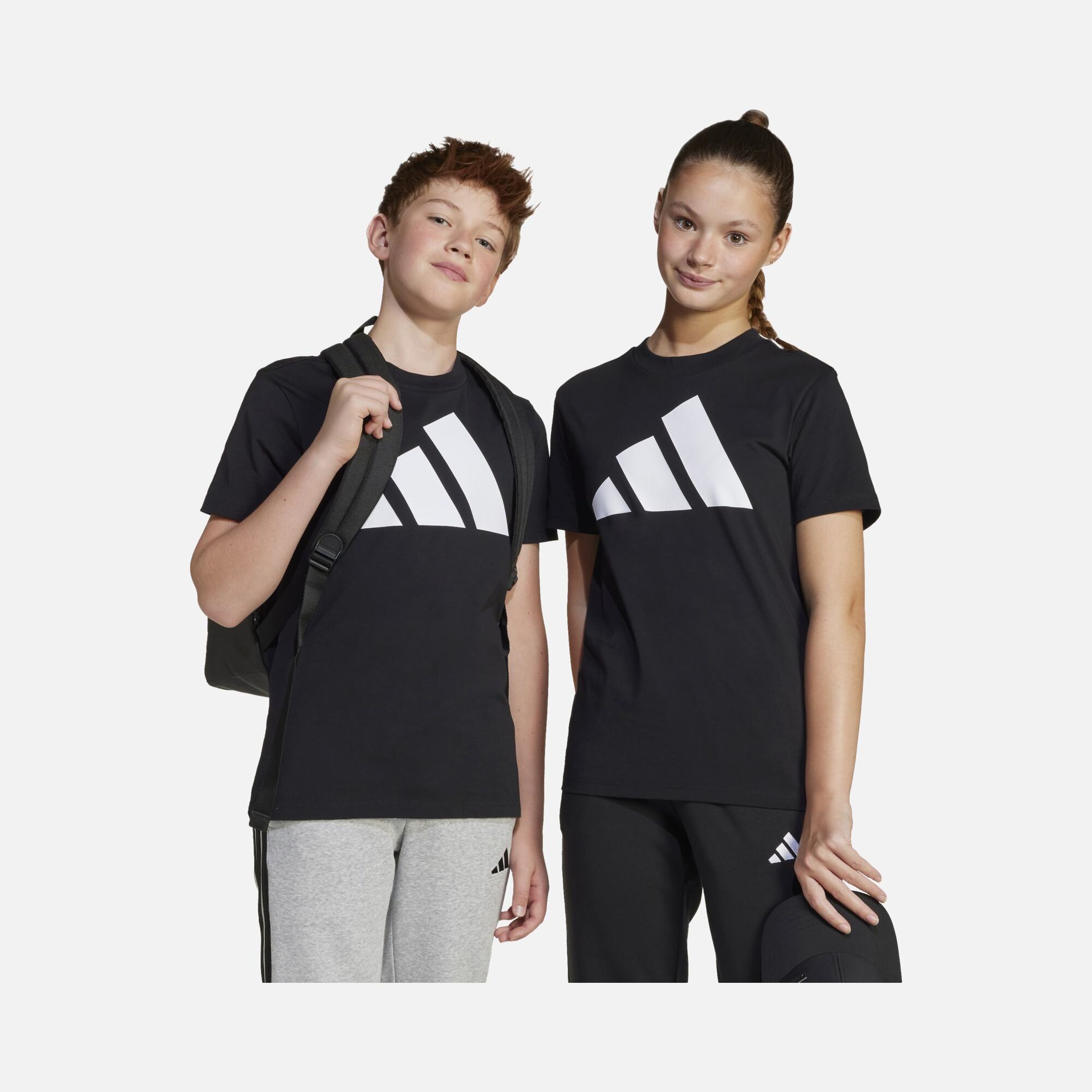 adidas Sportswear Essentials Big 3 Bar Logo Graphic Short-Sleeve Çocuk Tişört