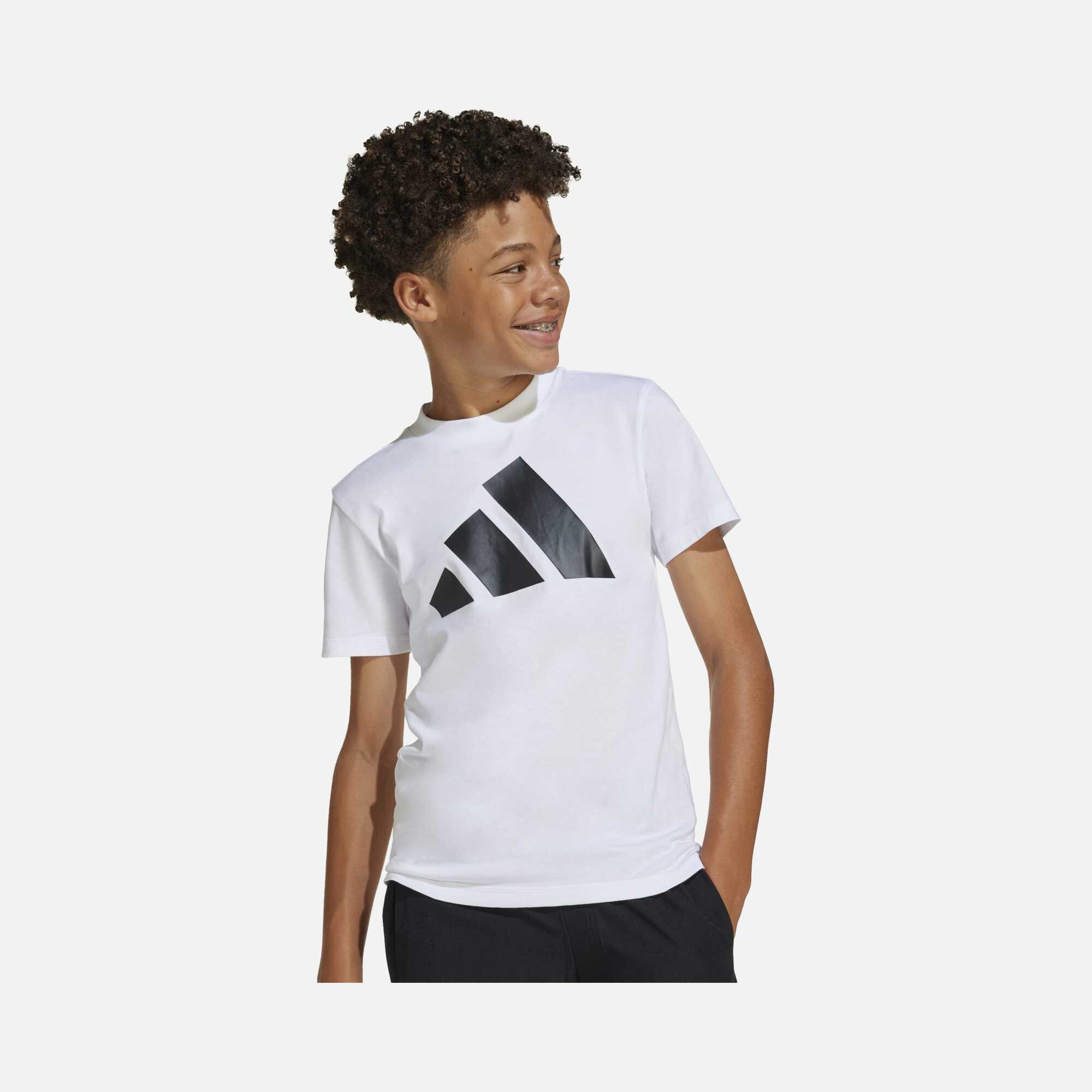 adidas Sportswear Essentials Big 3 Bar Logo Graphic Short-Sleeve Çocuk Tişört