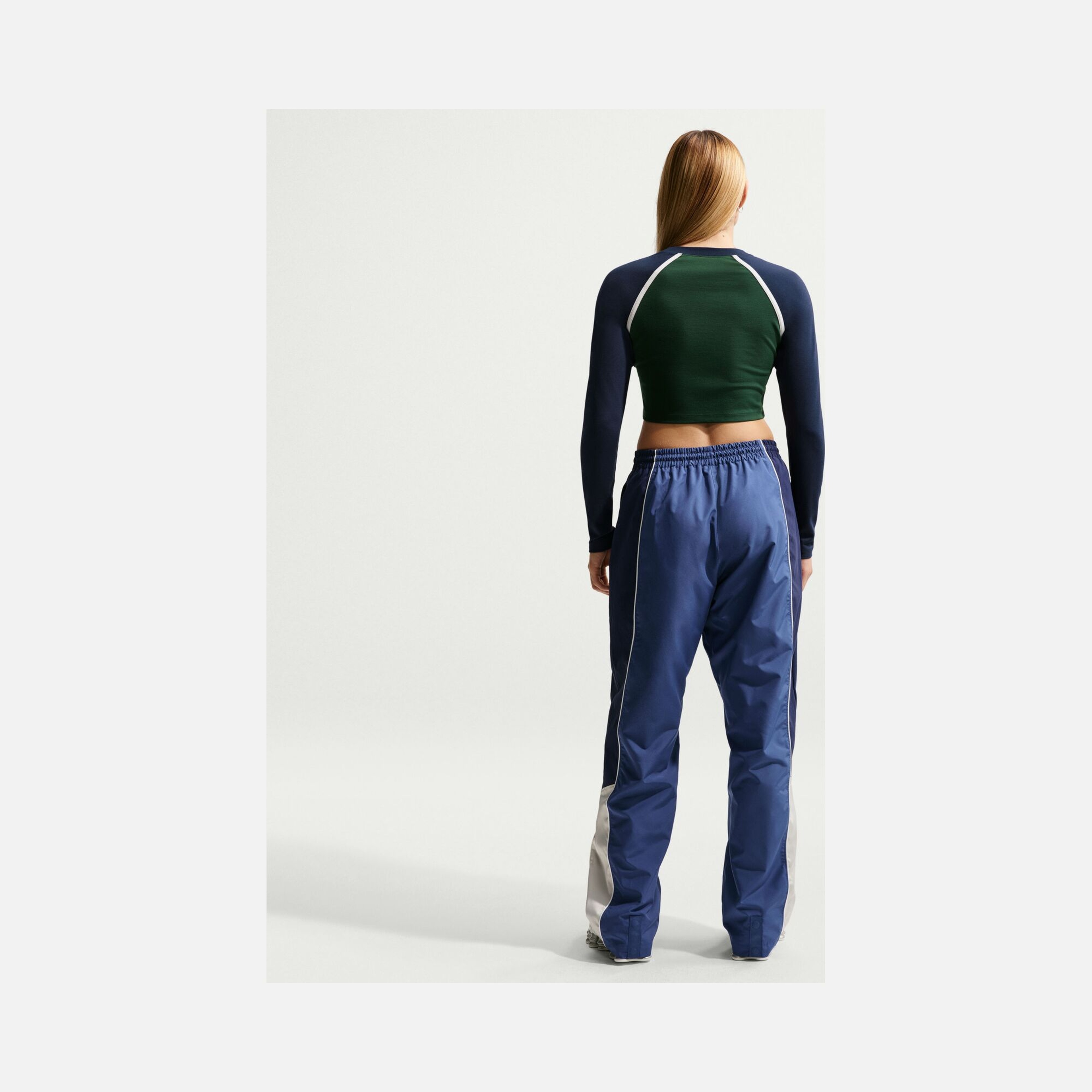 Nike Nsw Street Ls Body Bold Cr Kadın Tişört