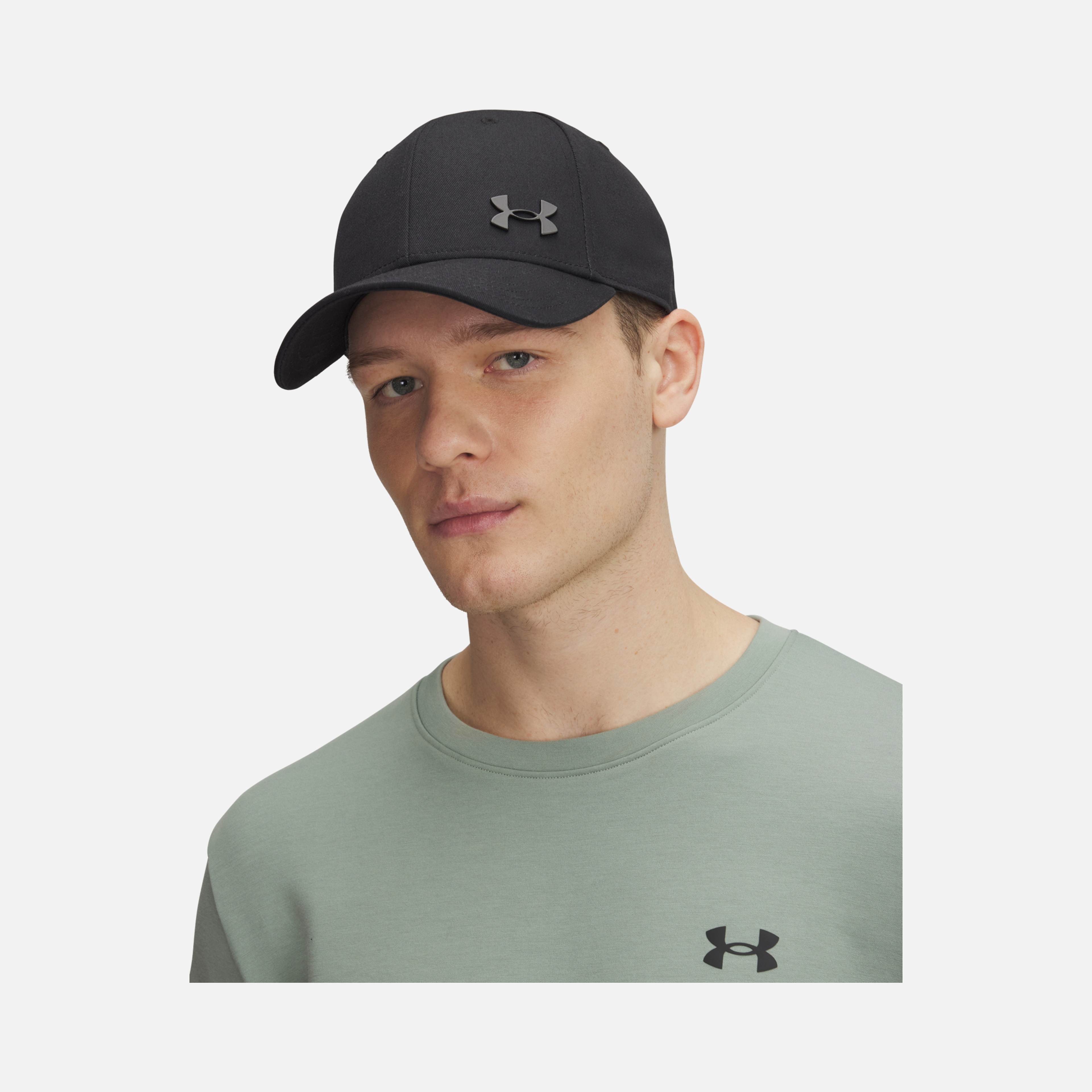 Under Armour Essential Low Metal Logo Şapka