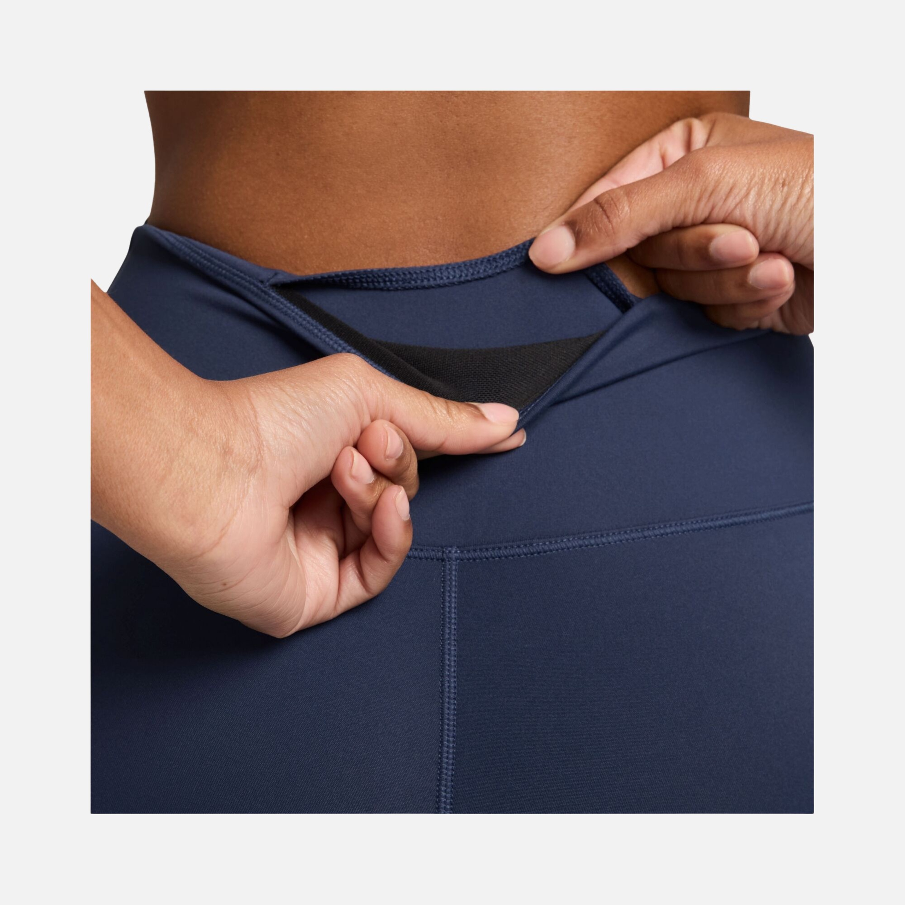 Nike One Dri-Fit High-Waisted 7/8 Multidirectional Kadın Tayt