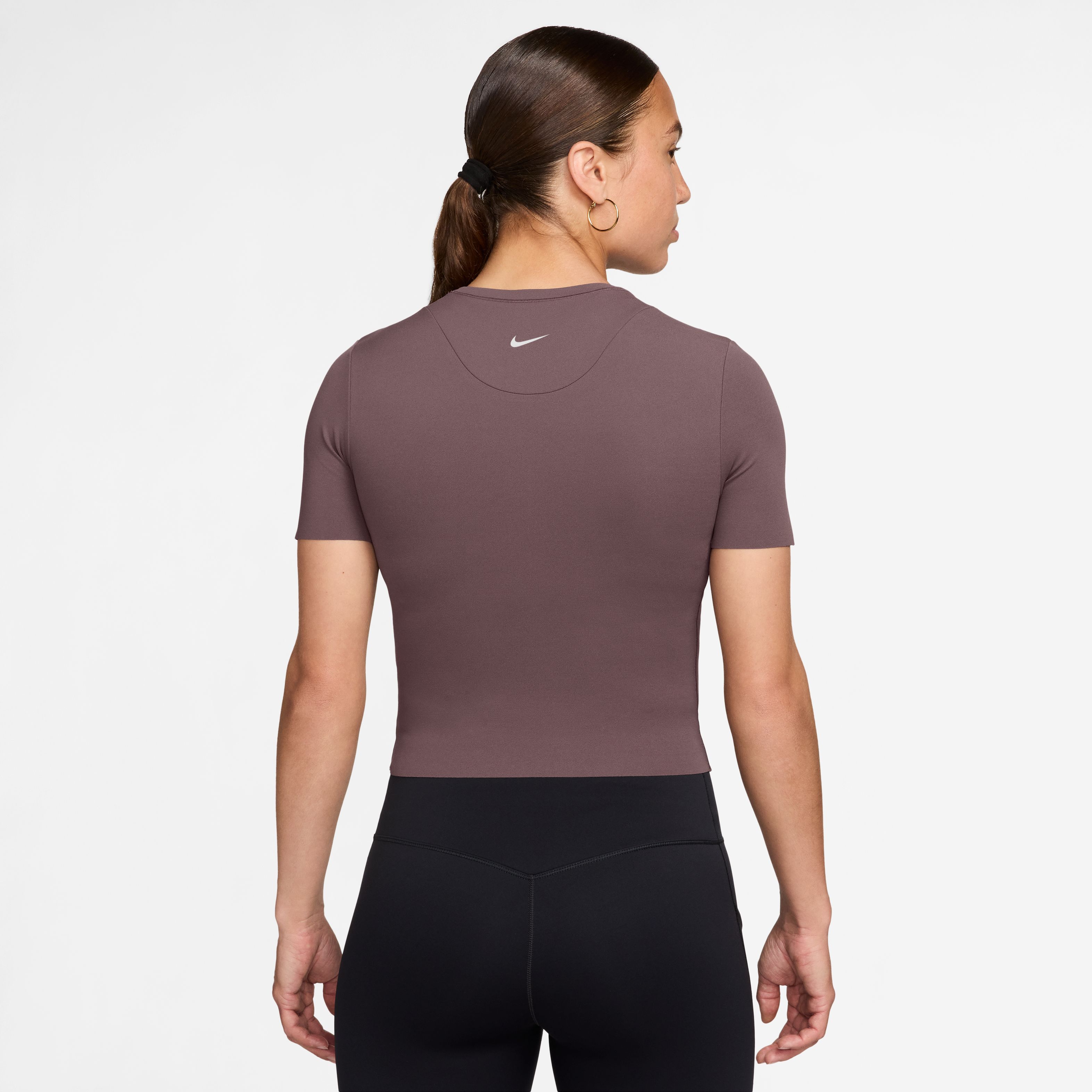 Nike Dri-Fit Zenvy Kadın Tişört