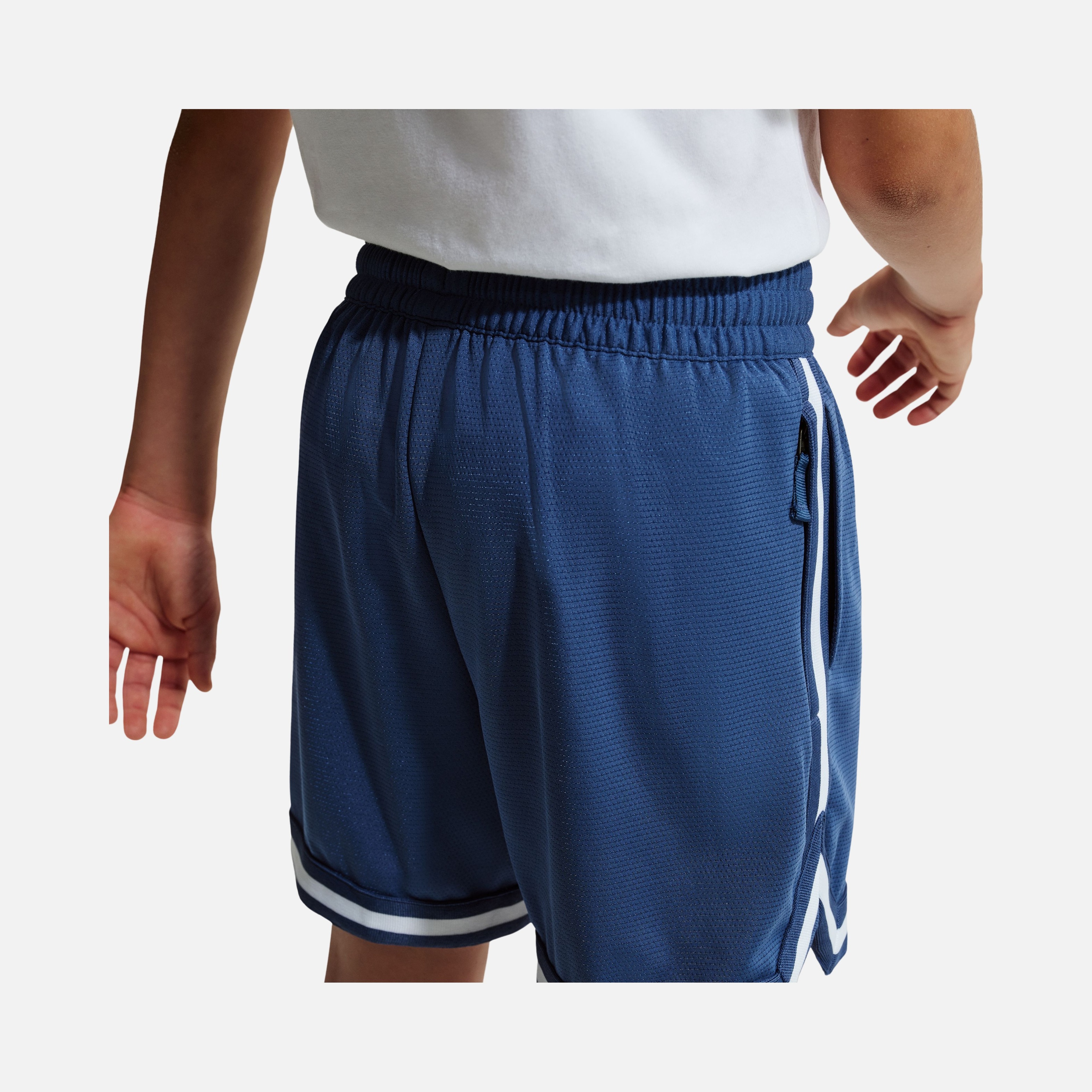 Nike Dri-Fit Dna 24 Short 5 In Çocuk Şort