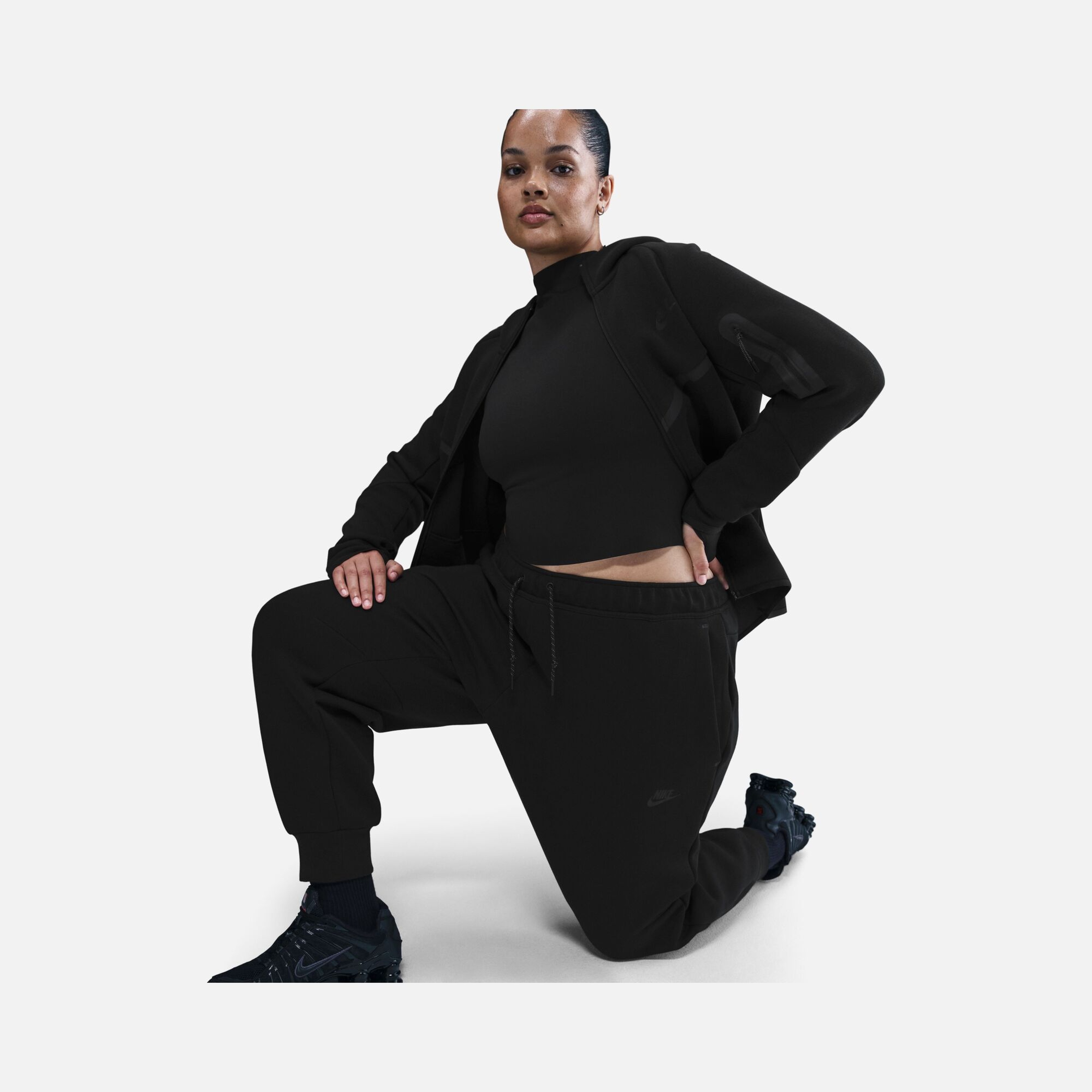 Nike Tech Fleece Mid-Rise Jogger Kadın Pantolon