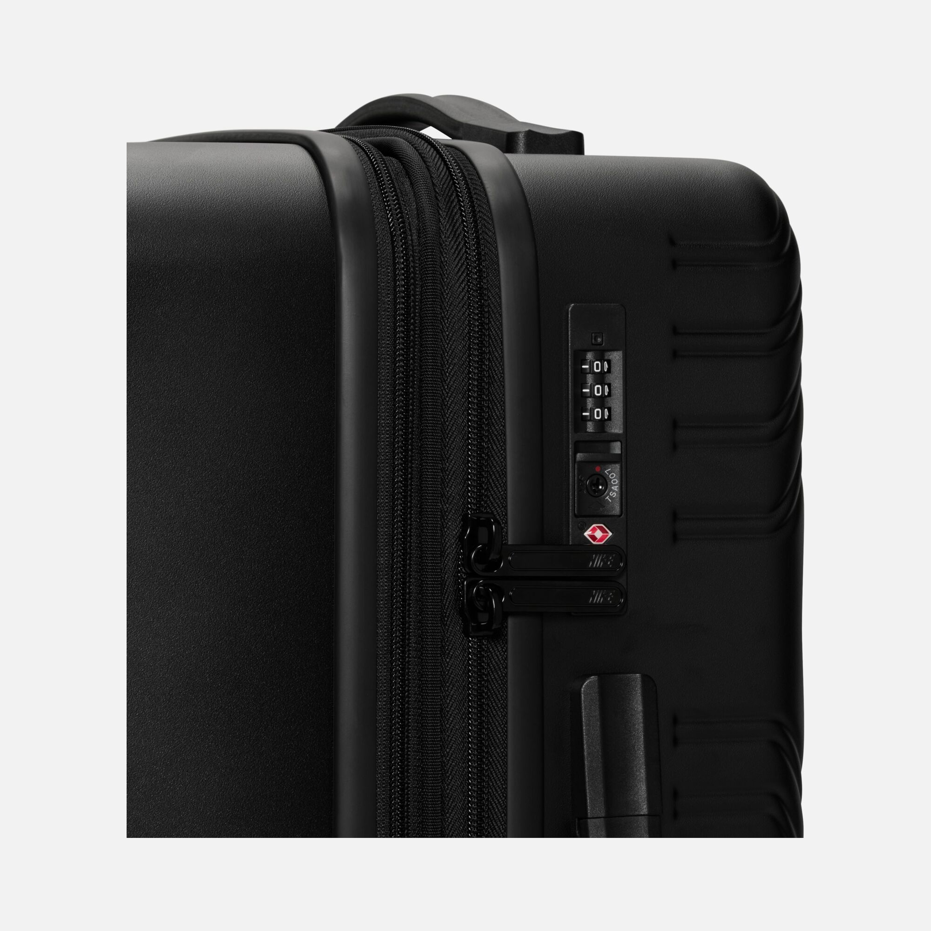 Nike Kabin Boy Hardshell (52 L) Bavul