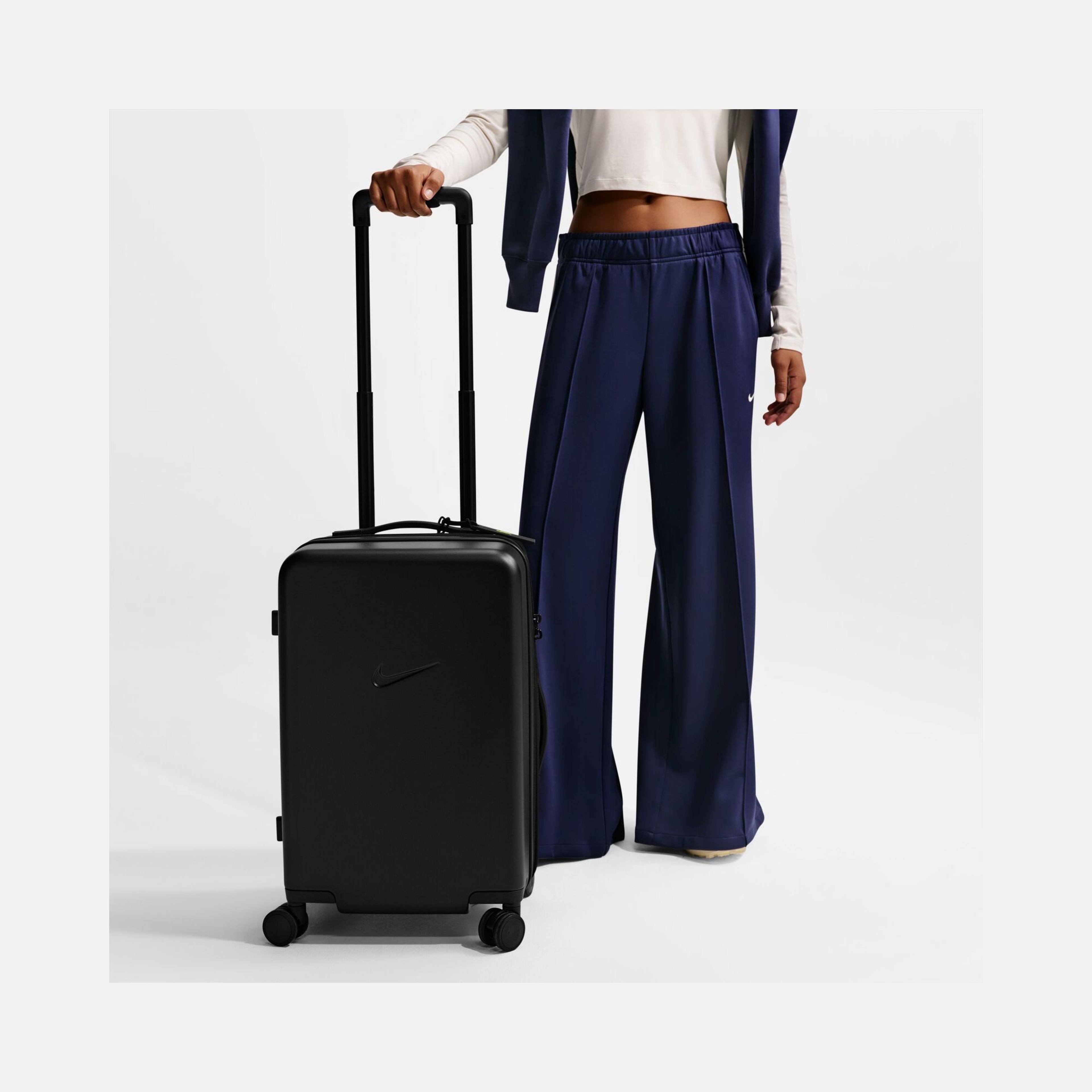 Nike Kabin Boy Hardshell (52 L) Bavul