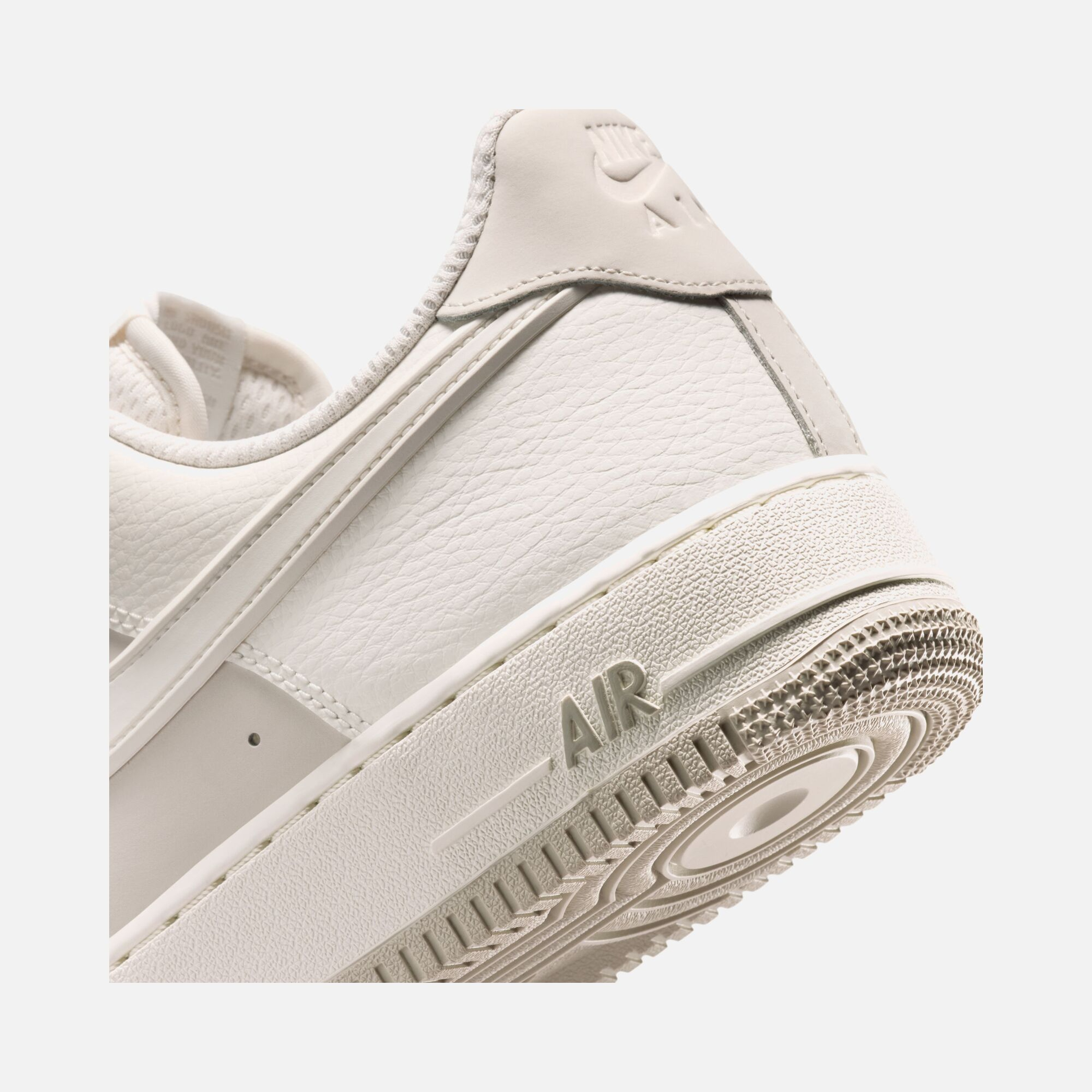 Nike Air Force 1 07 Lv8 SU26 Erkek Spor Ayakkabı