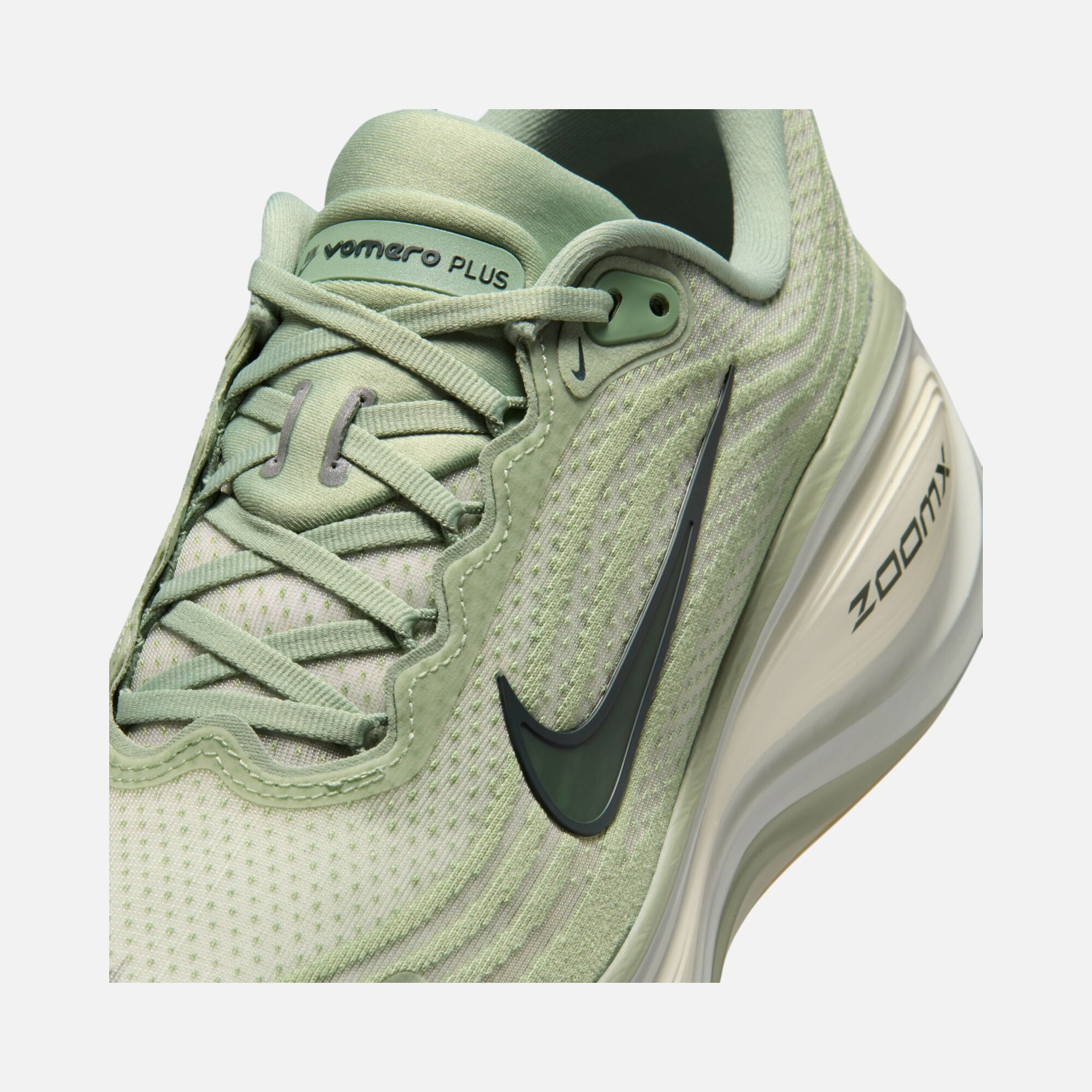 Nike Vomero Plus Erkek Koşu Ayakkabısı