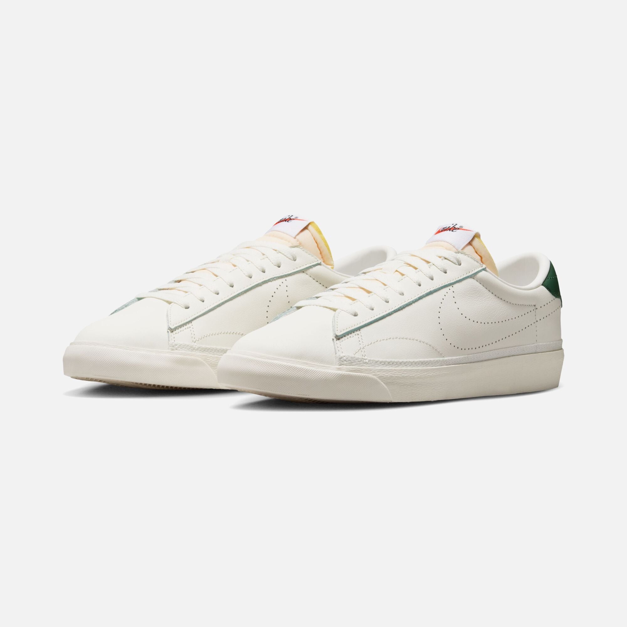 Resim Nike Tennis Classic Ac Erkek Spor Ayakkabı 