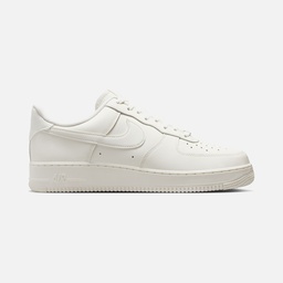 Nike Air Force 1 07 Erkek Spor Ayakkabı