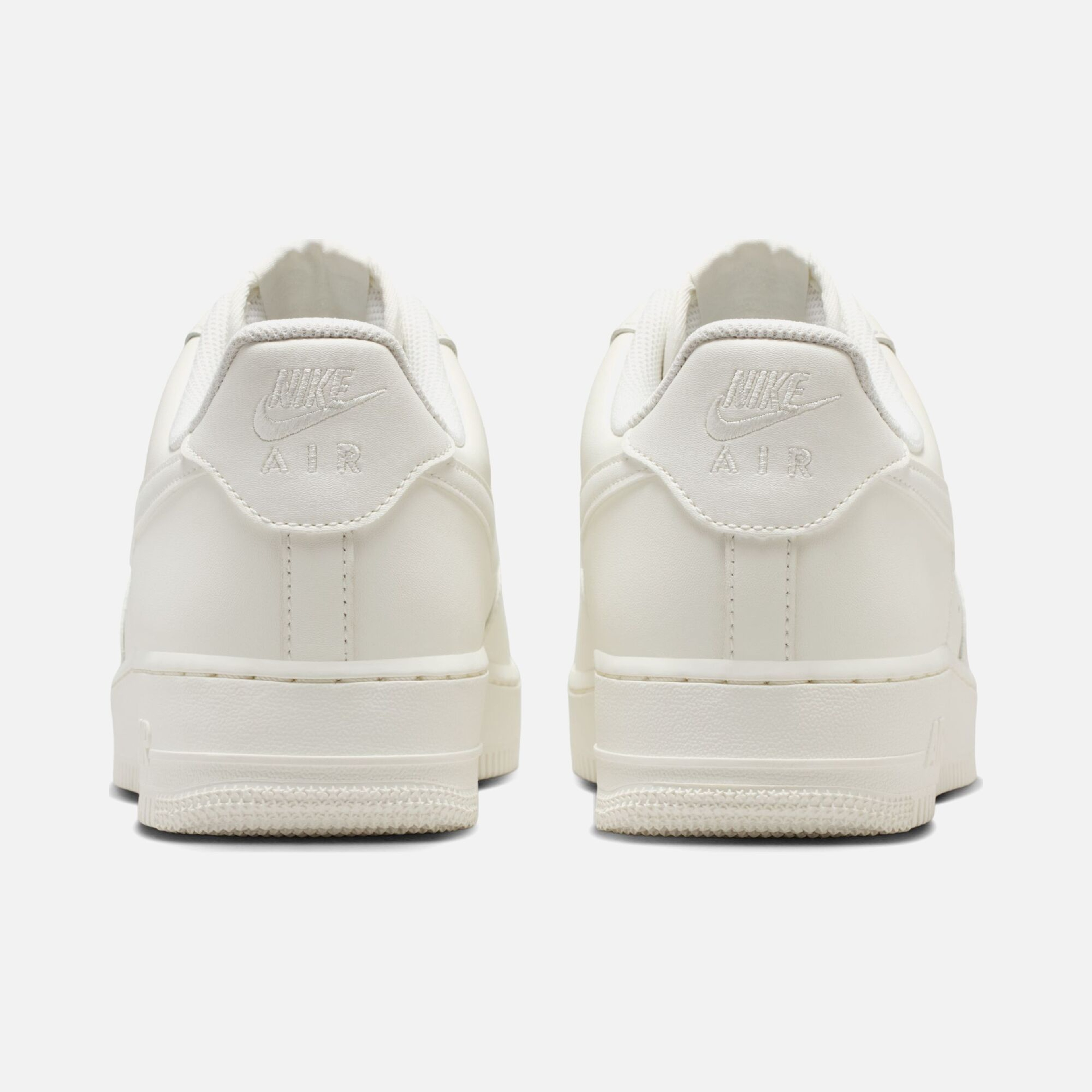 Nike Air Force 1 07 Erkek Spor Ayakkabı