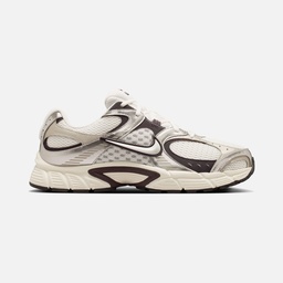 Nike V5 RNR Erkek Spor Ayakkabı