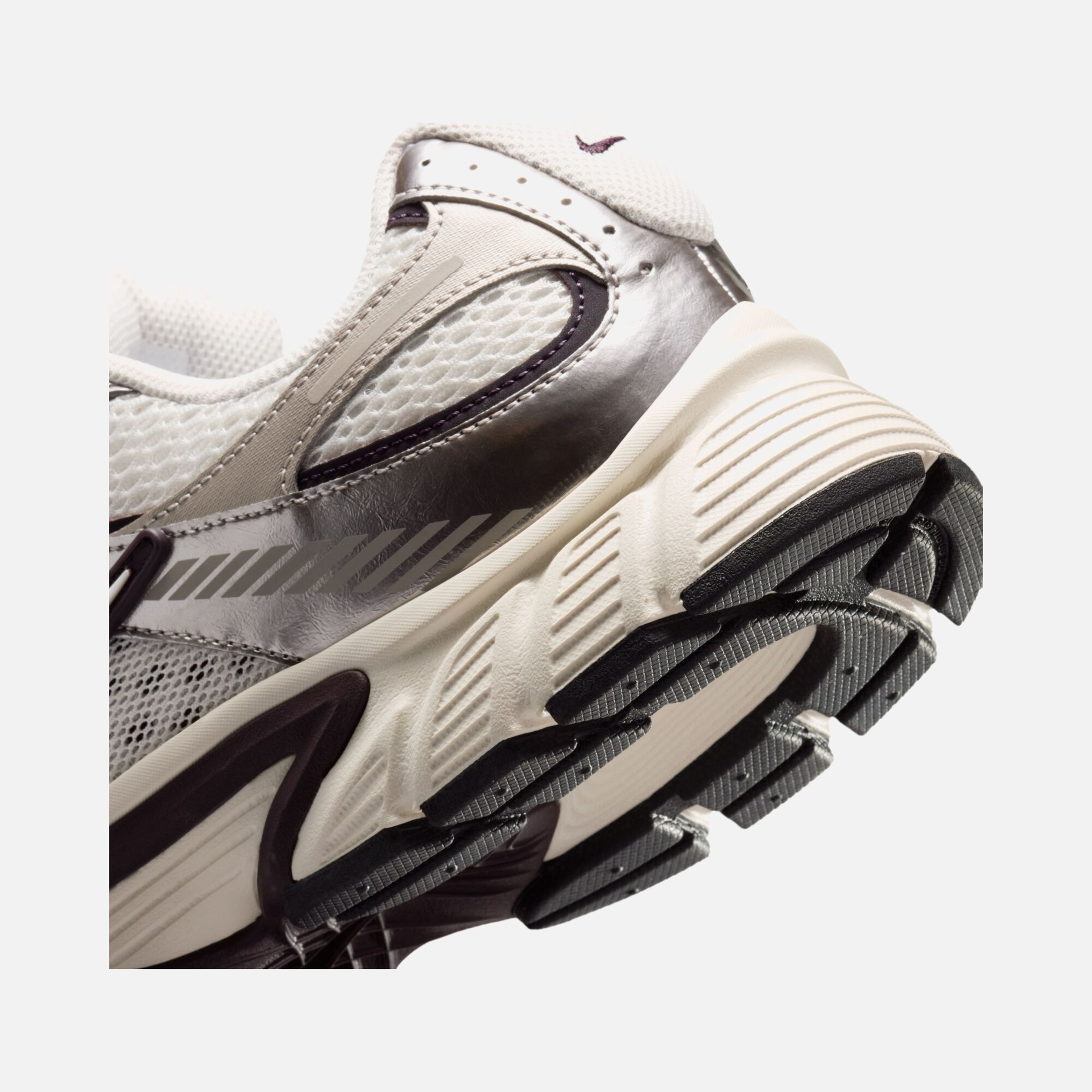 Nike V5 RNR Erkek Spor Ayakkabı