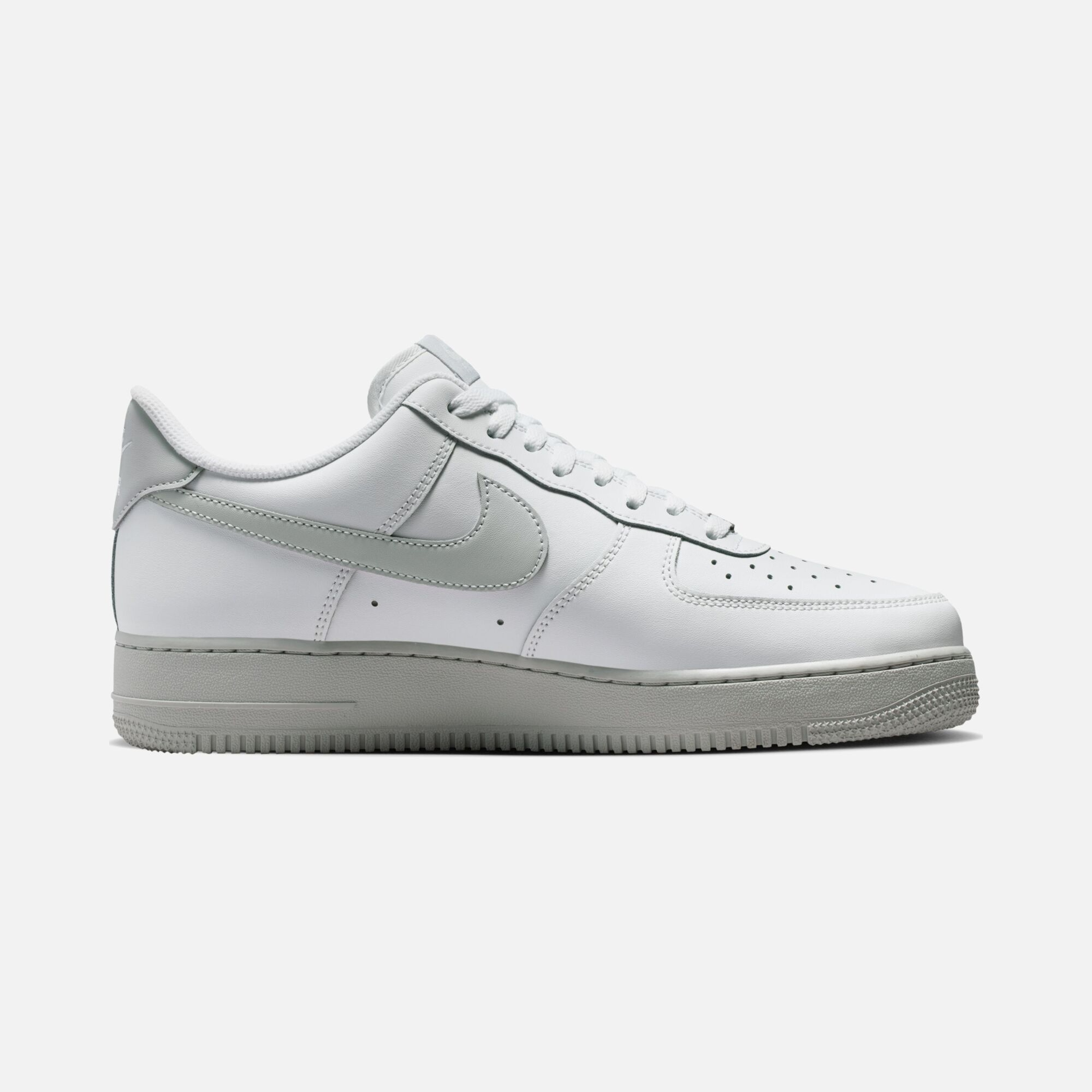Nike Air Force 1 07 26 Erkek Spor Ayakkabı