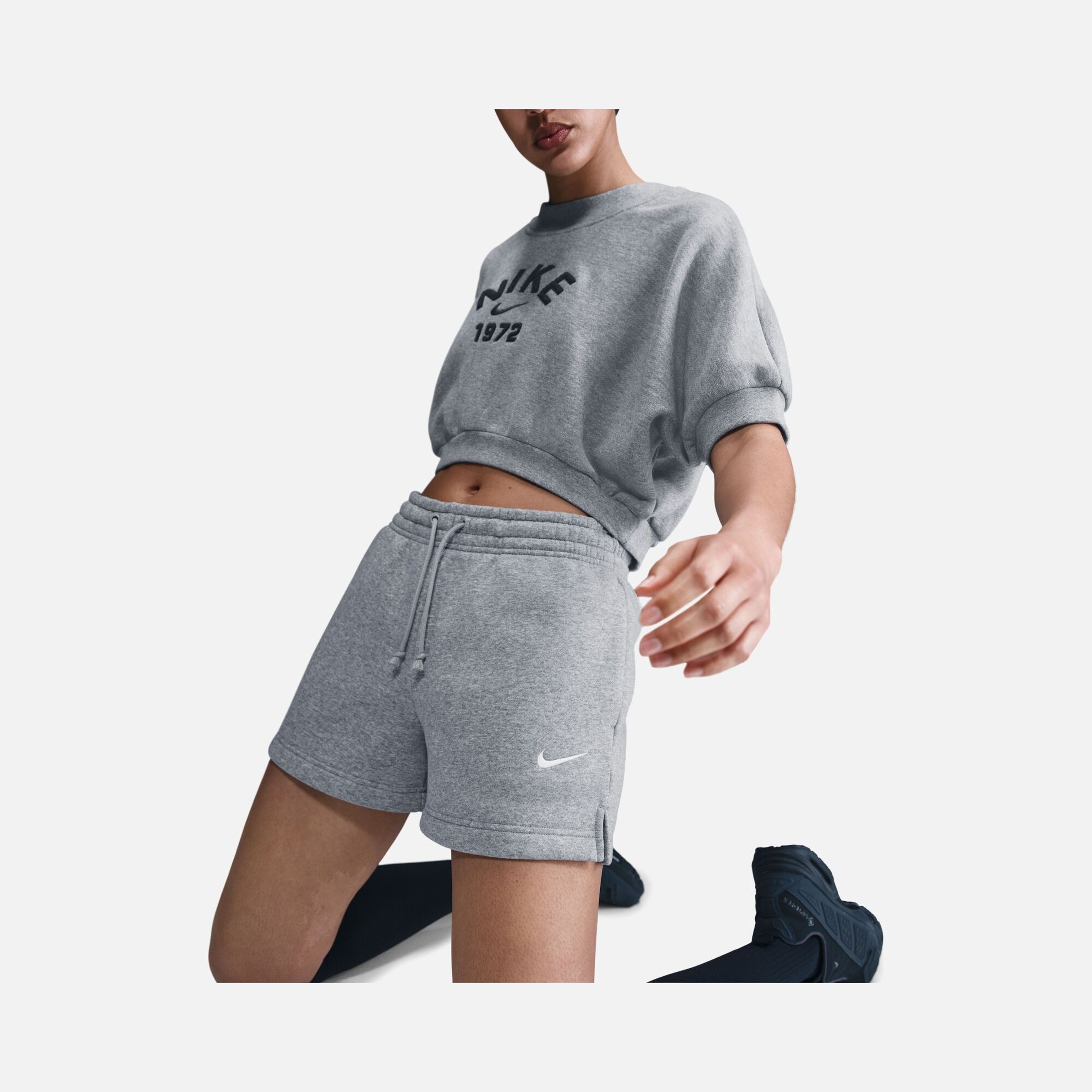 Nike Sportswear Phoenix Fleece Mid-Rise Std 4" Kadın Şort